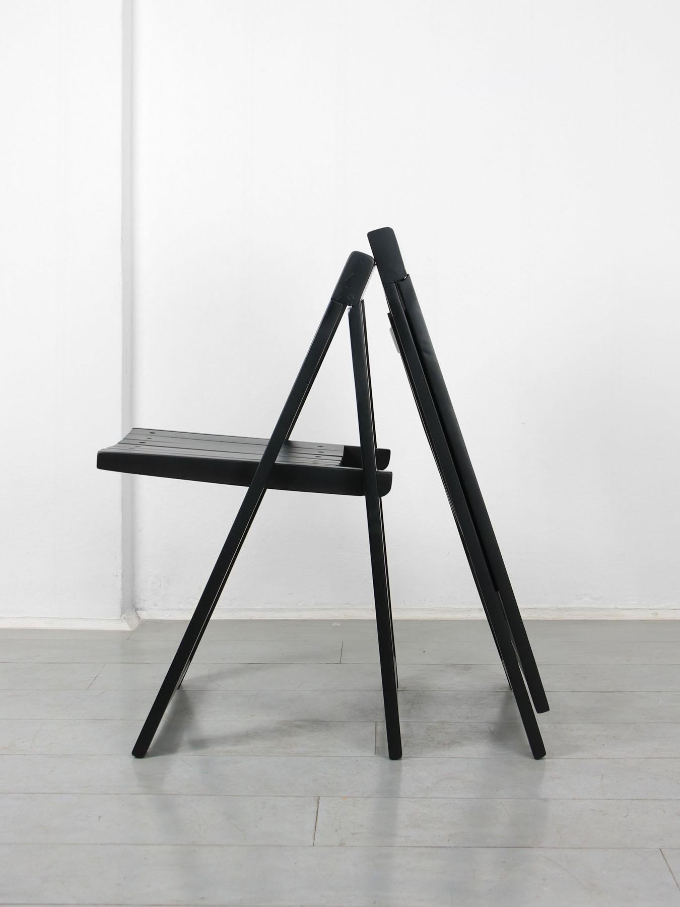Folded dimensions only: 83x46x4,3cm. Iconic chair designed by Aldo Jacober and Pierangela d'Aniello, exhibited in MOMA, NY.