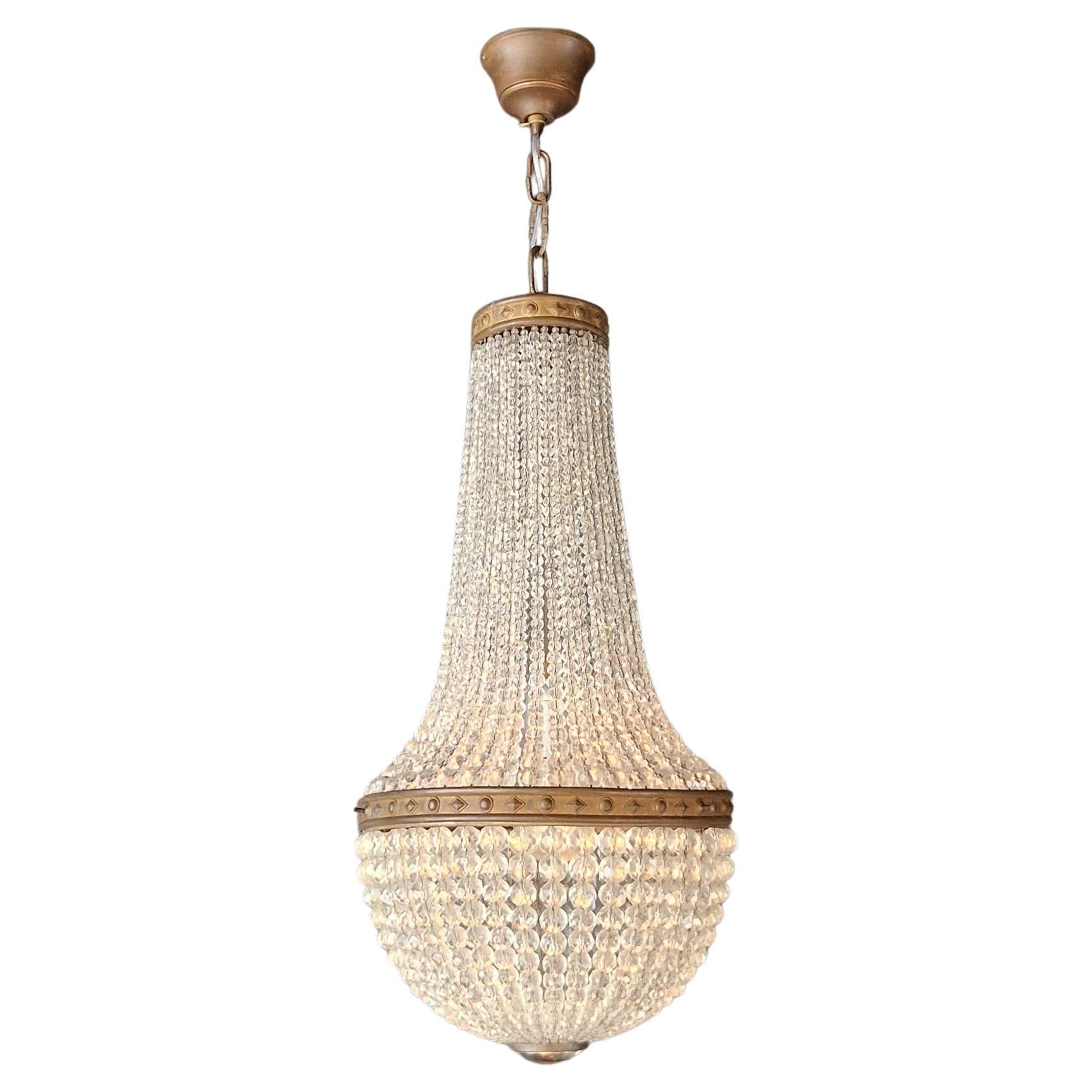 Lampadario toscano in ottone restaurato con perline di cristallo intrecciate a mano Antico Impero in vendita
