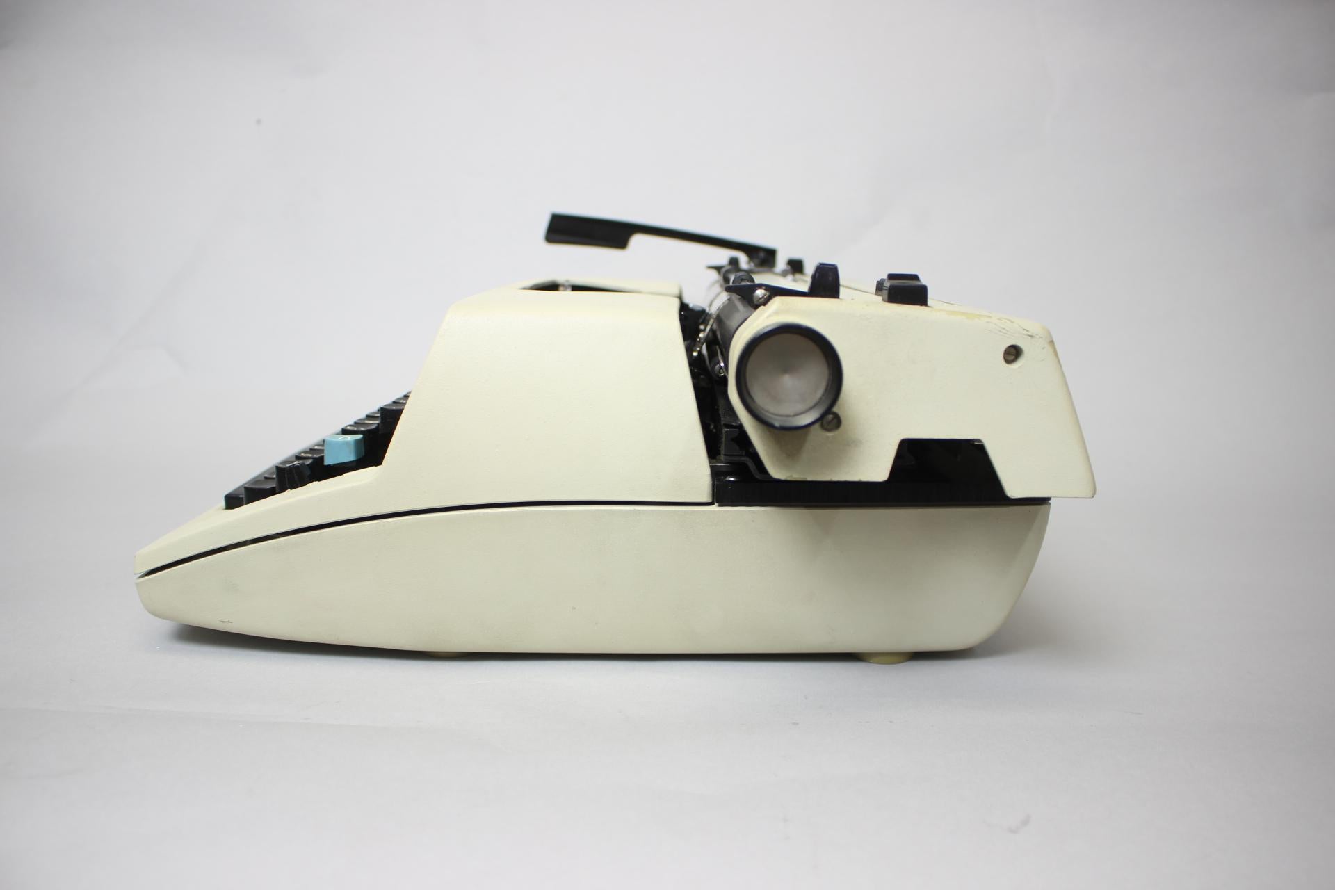 olympia electric typewriter