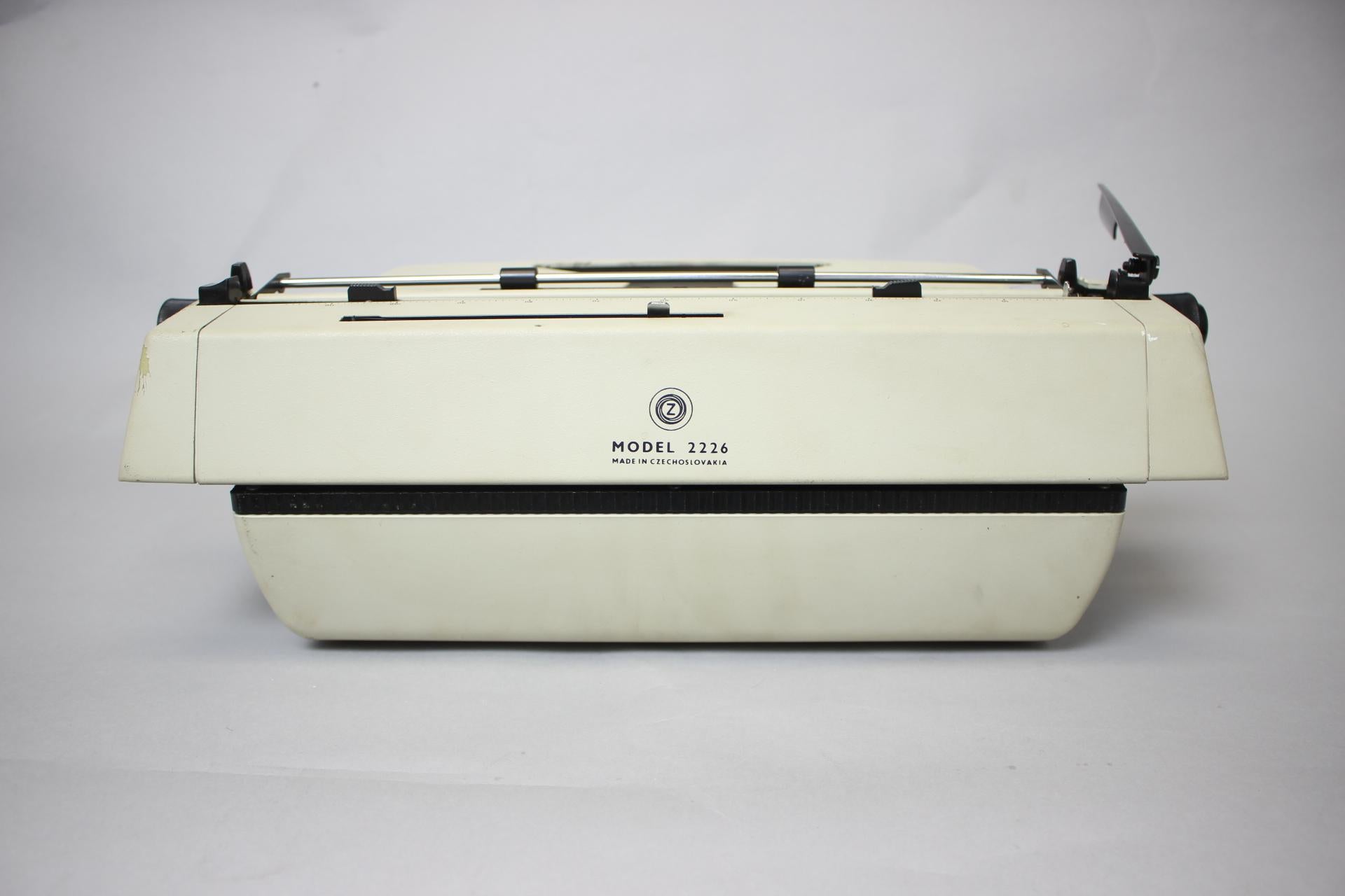 Mid-Century Modern Restored Typewriter/ Consul, Model 2226, Czechoslovakia, 1965s For Sale