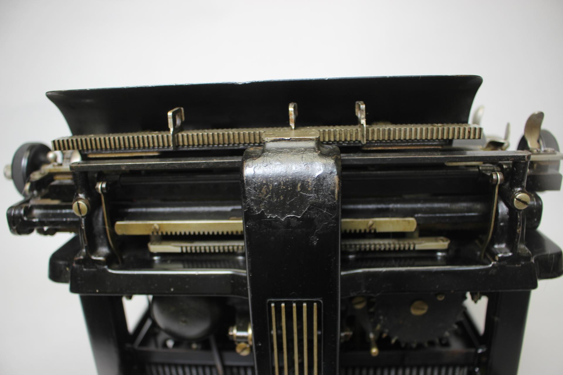 American Restored Typewriter/ LC Smith 8-10, USA, 1915s