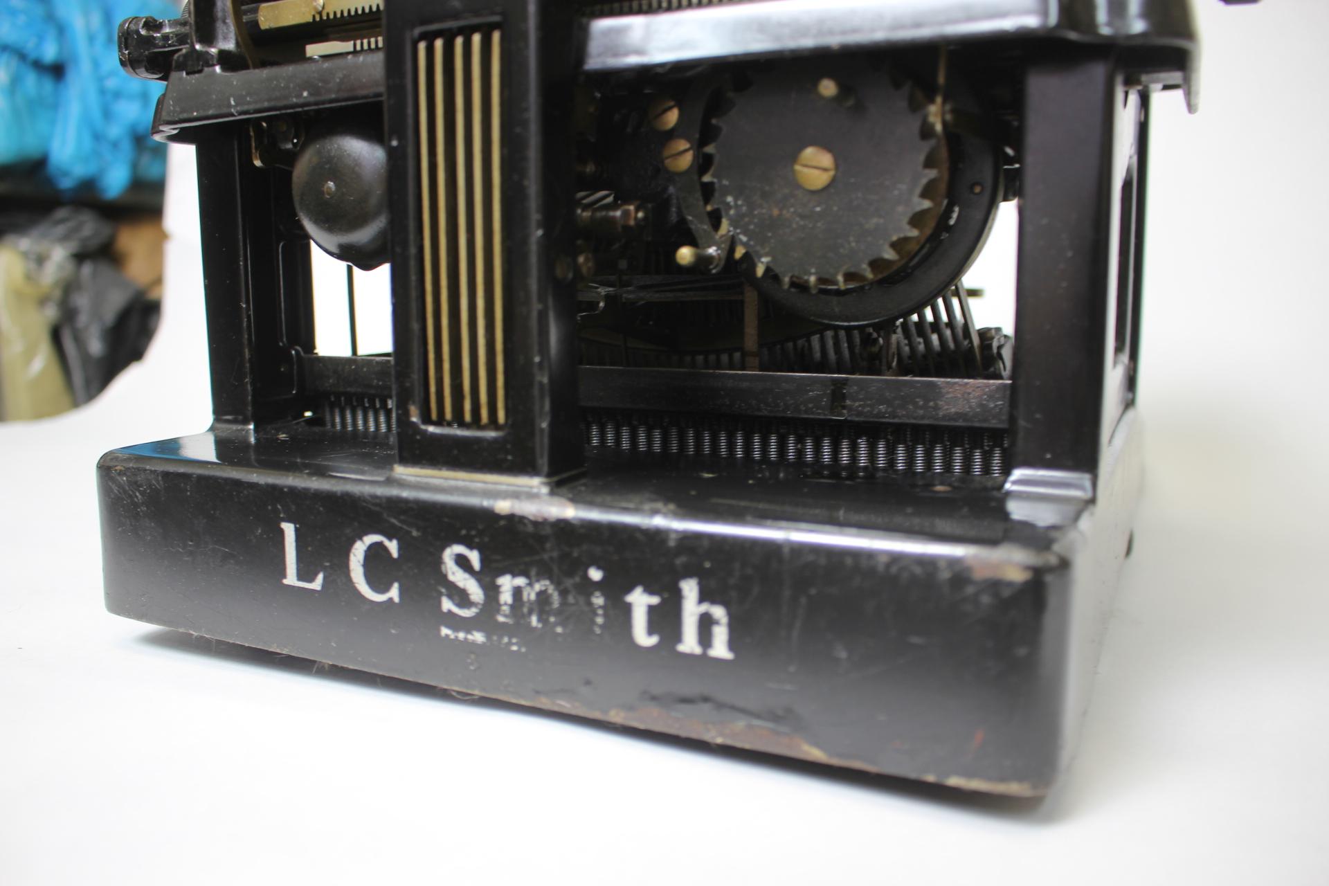 Restored Typewriter/ LC Smith 8-10, USA, 1915s In Good Condition In Praha, CZ
