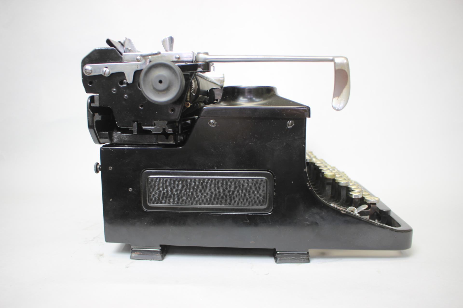Metal Restored Typewriter/ Triumph, Germany, 1915 For Sale