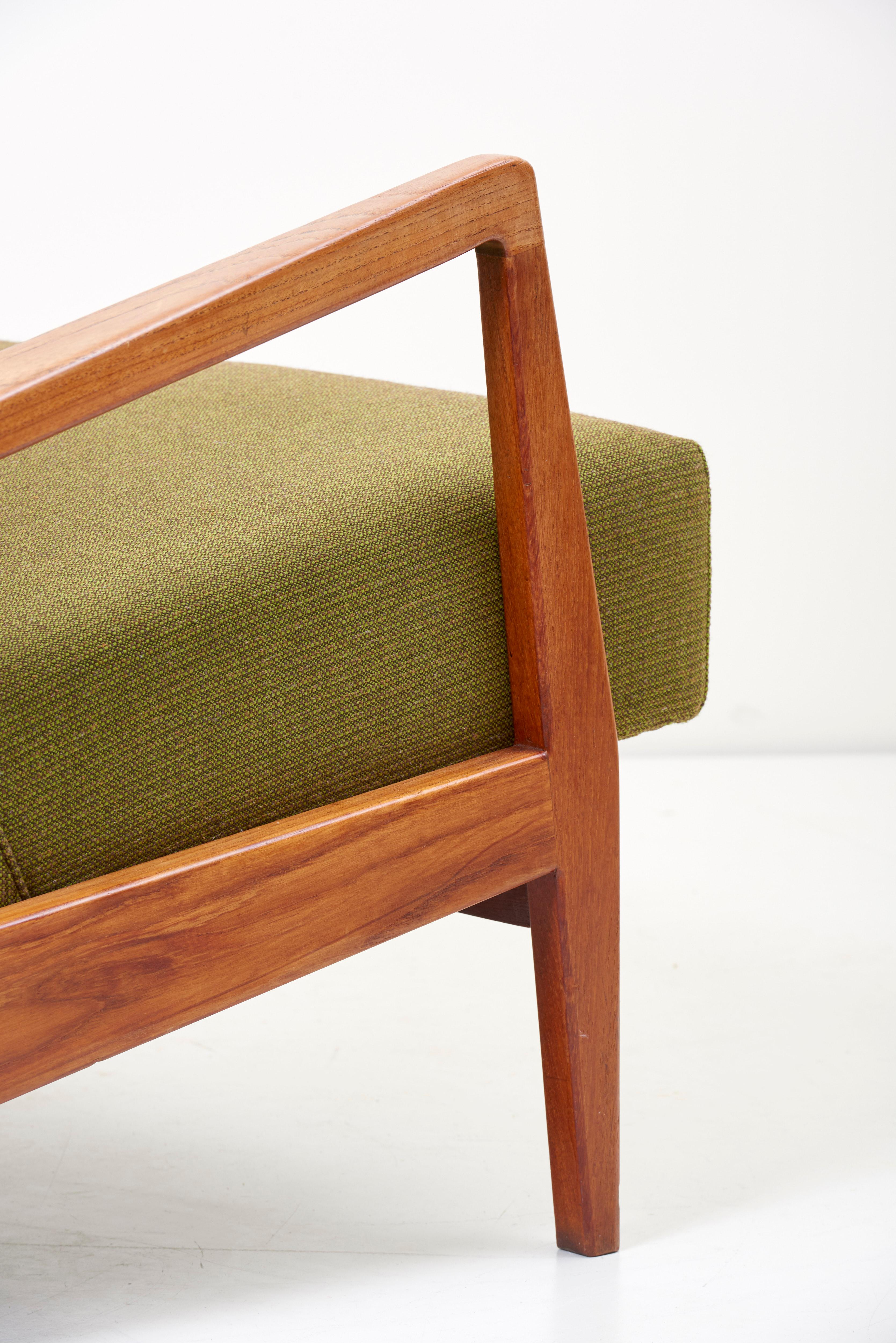Restored U453 Lounge Chair by Jens Risom 2