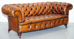 Divano vittoriano restaurato del 1890 di Cornelius V. Smith in pelle marrone con timbro Chesterfield