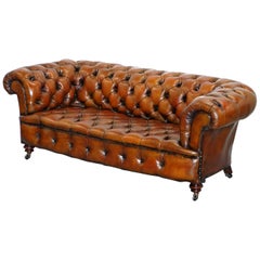 Divano vittoriano restaurato del 1890 di Cornelius V. Smith in pelle marrone con timbro Chesterfield