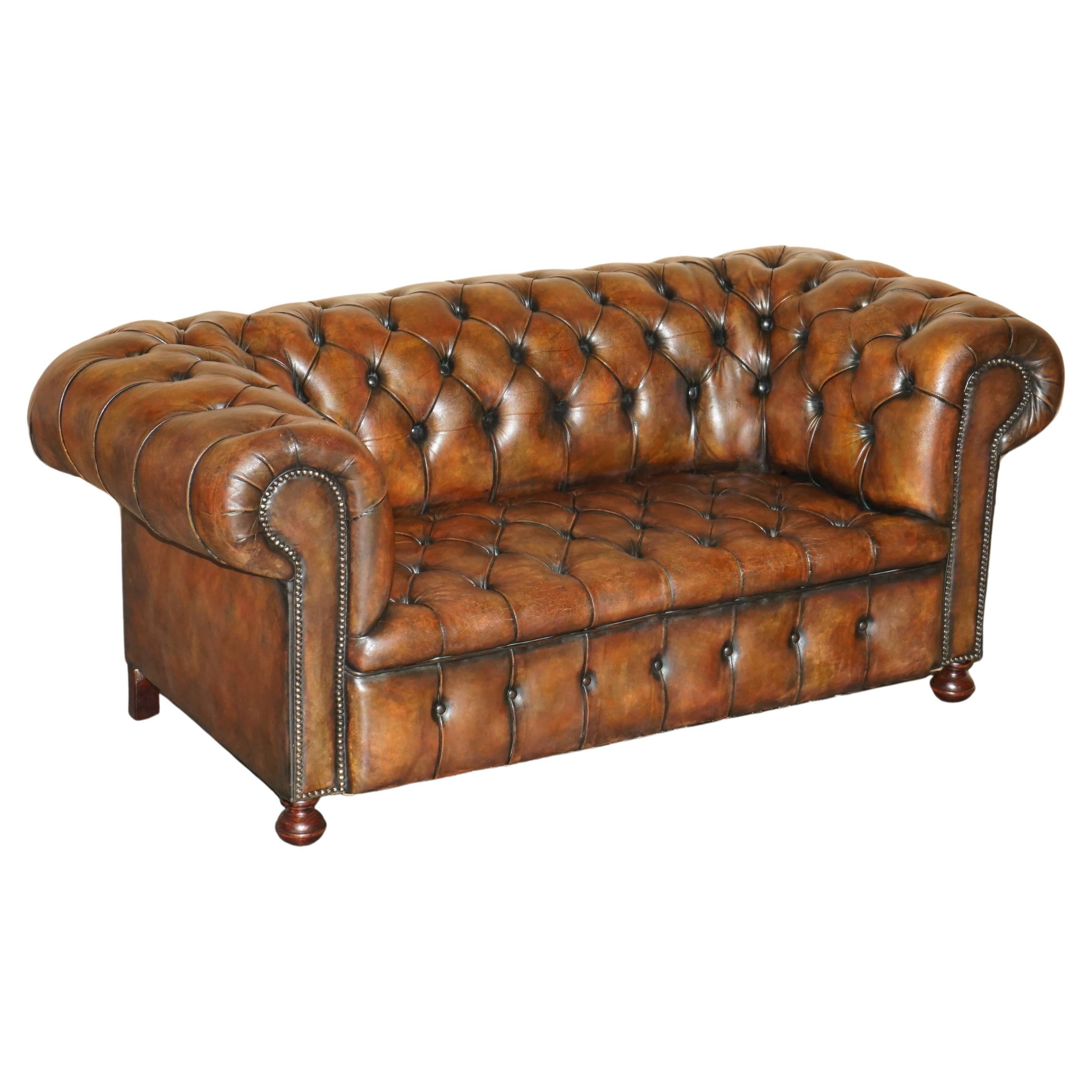 RESTORED VICTORiAN 1890 EXTRA LARGE ARMED CHESTERFIELD BROWN LEATHER CLUB SOFA For Sale