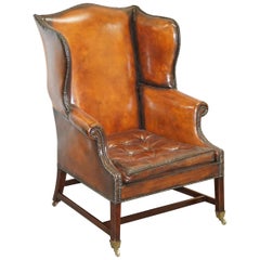 Restaurierter viktorianischer Chesterfield Chippendale-Sessel aus braunem Leder mit Ohrensessel