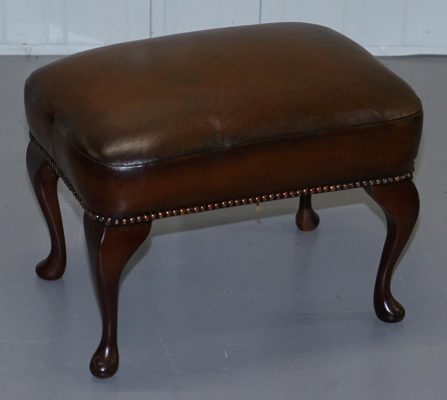 Restored Victorian Brown Leather Chesterfield Club Armchair Drop Arm Sofa Suite 5