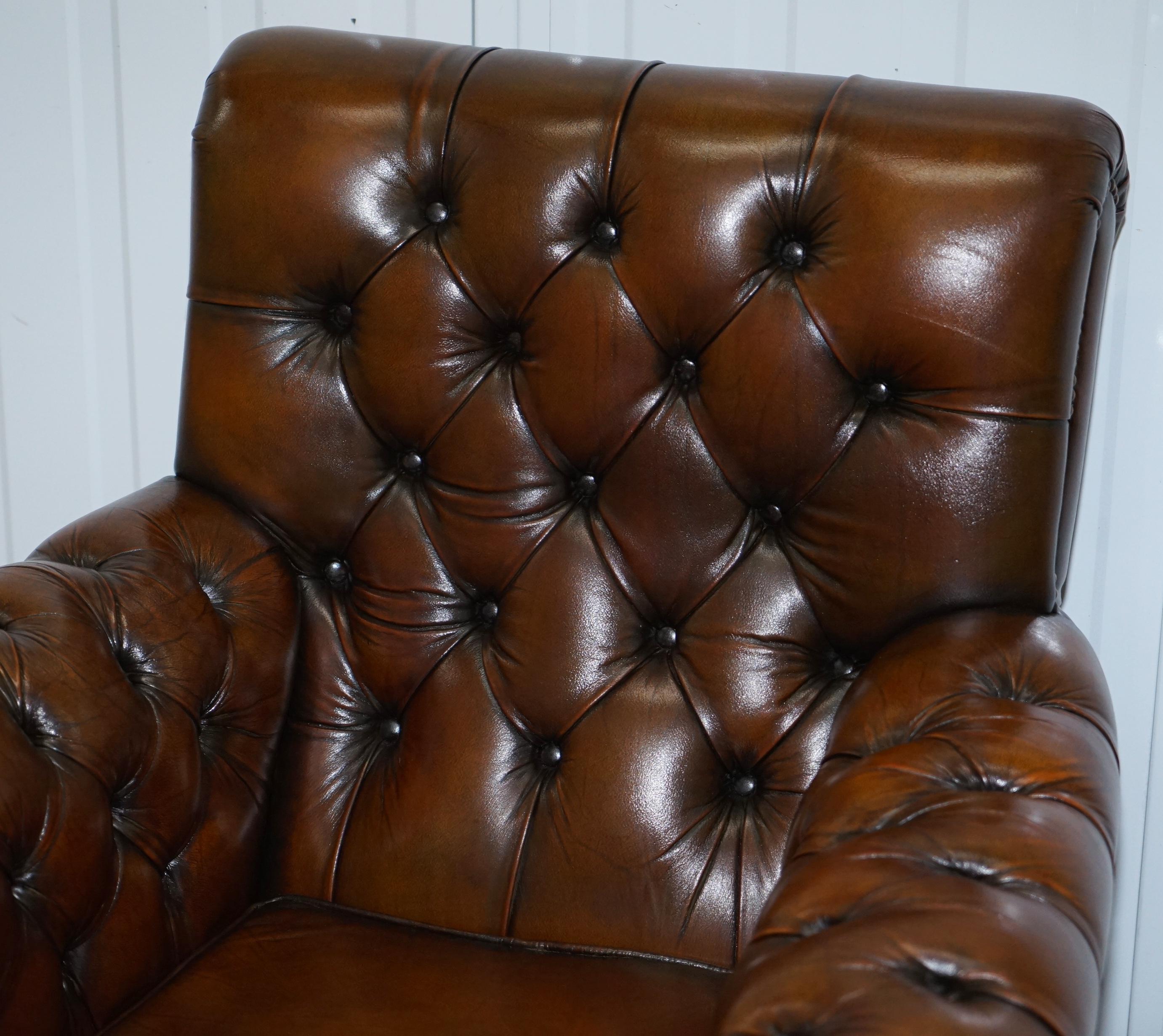 19th Century Restored Victorian Brown Leather Chesterfield Club Armchair Drop Arm Sofa Suite