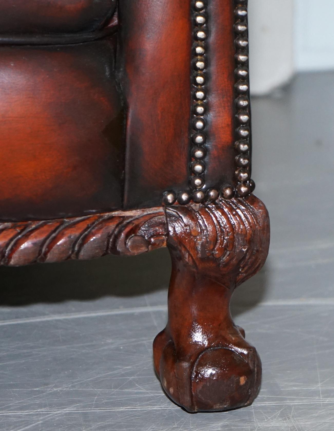 Restaurierte viktorianische Hand gefärbt Brown Ledersofa Claw & Ball Feet Federkissen im Angebot 9