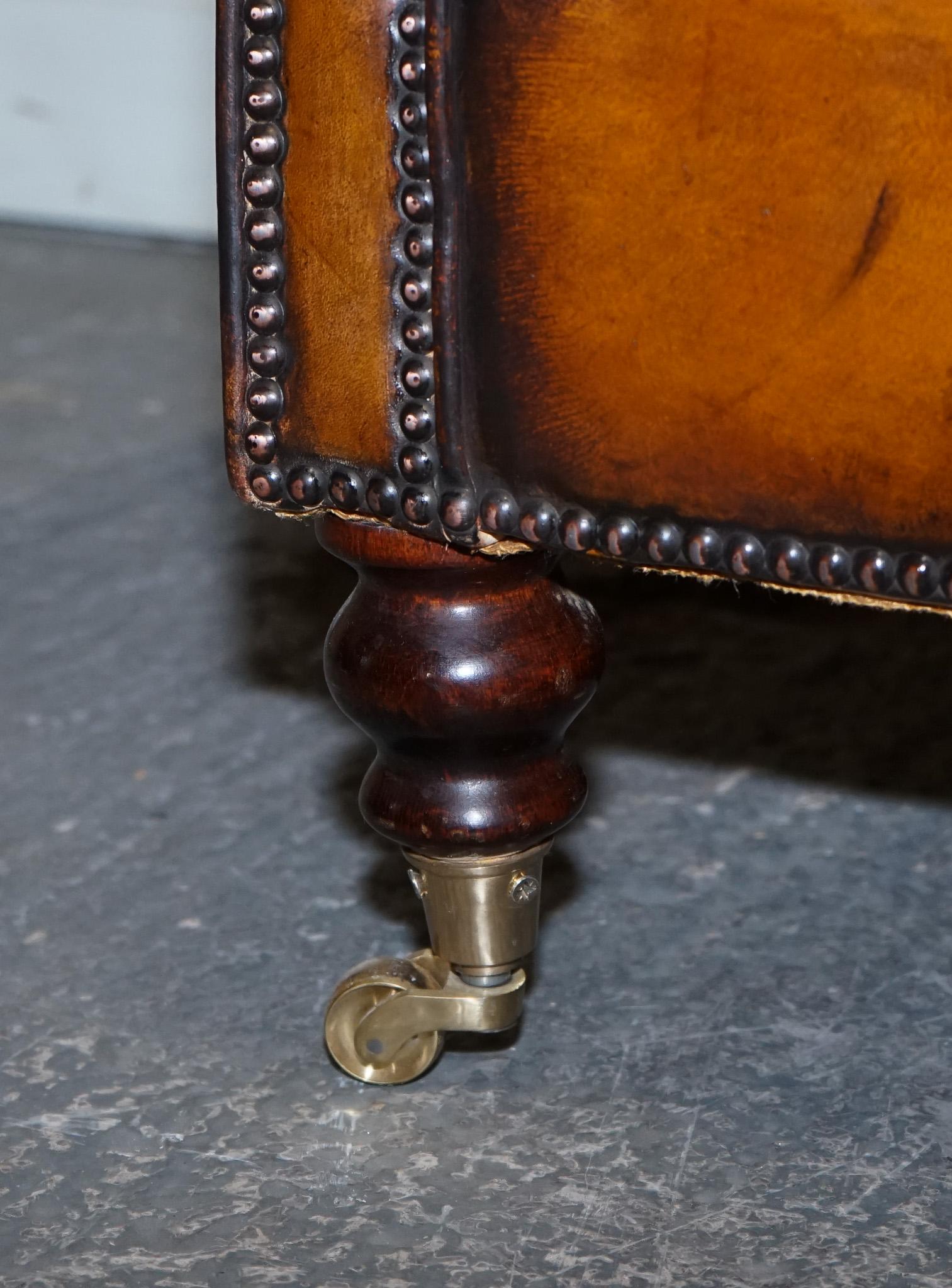 20th Century RESTORED VICTORIAN HAND DYED TAN BROWN LEATHER SOFA CHESTERFiELD STUDS For Sale