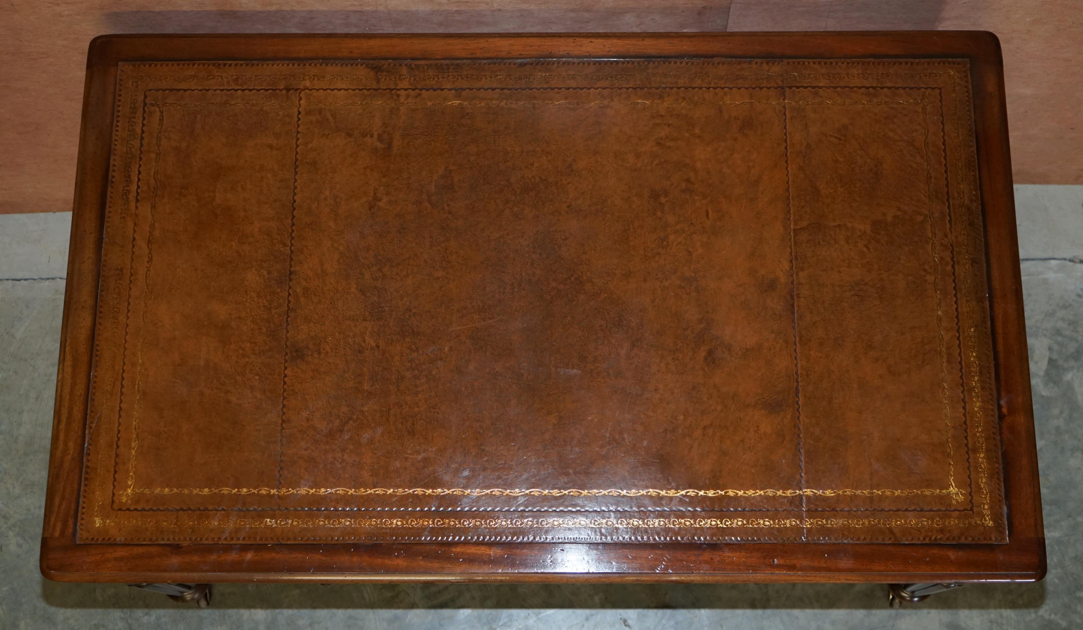 Restored Victorian Library Writing Table or Desk Brown Leather Top Gillows Legs 4
