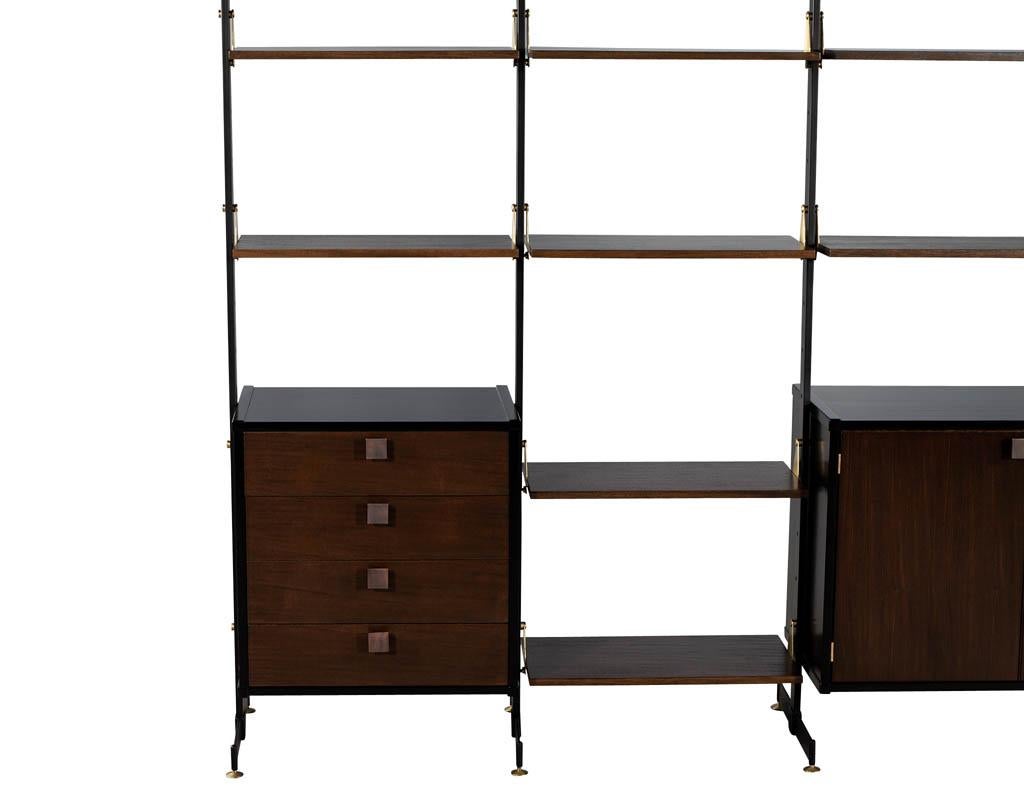 Restored Vintage 1960's Mid-Century Modern Wall Unit Display Cabinet 2