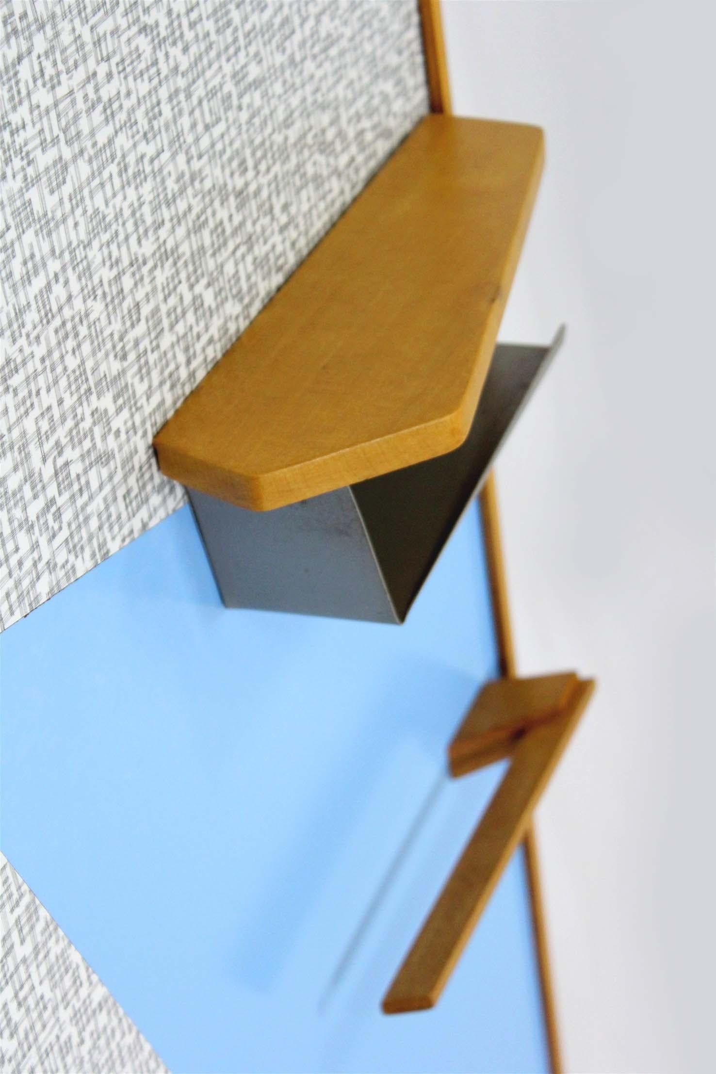 Porte-manteaux géométriques bleu et gris restauré de Drevokov Blatna, 1972 en vente 11
