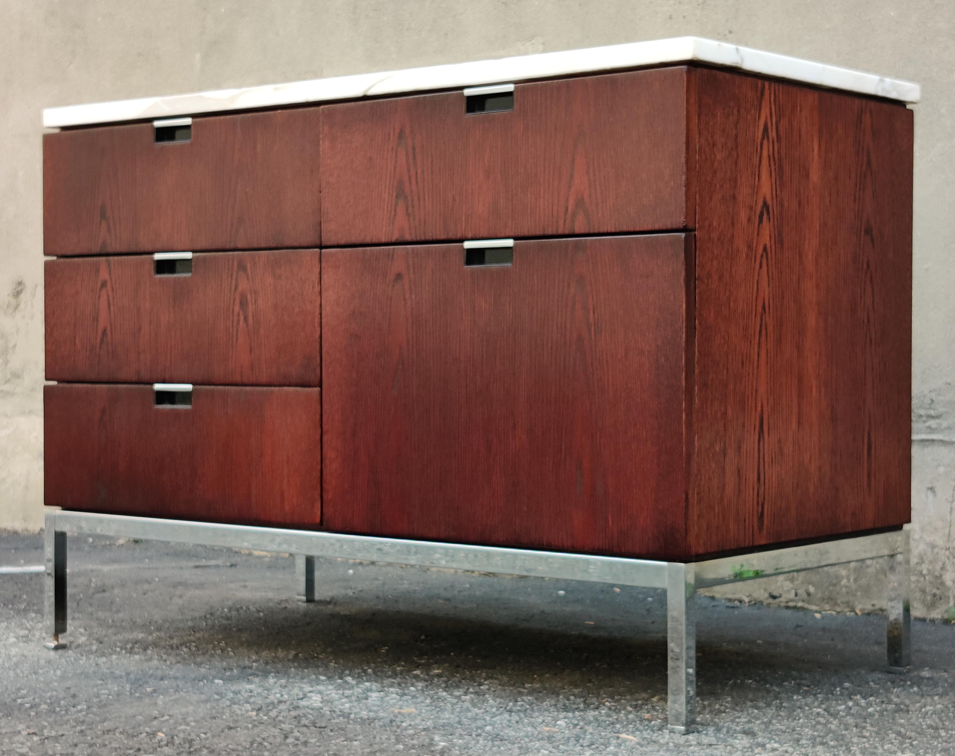 Mid-Century Modern Restored Vintage Carrara Marble and Rosewood Florence Knoll Credenza For Sale
