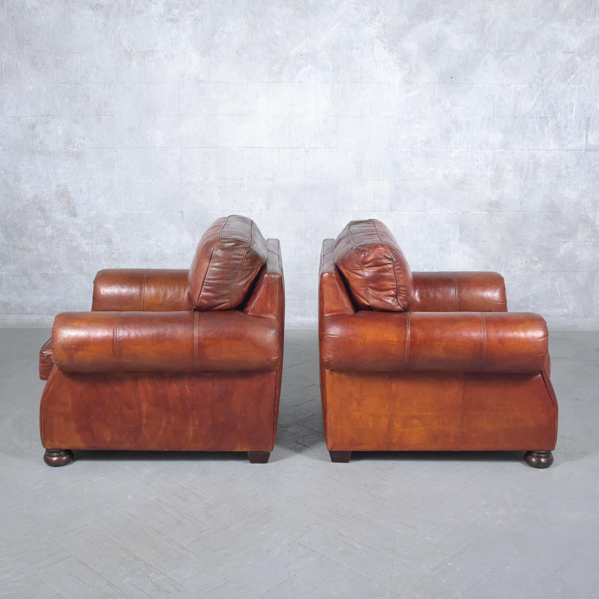 Fauteuils Vintage en cuir restaurés en Brown Cognac avec pieds en chignon sculptés en vente 6