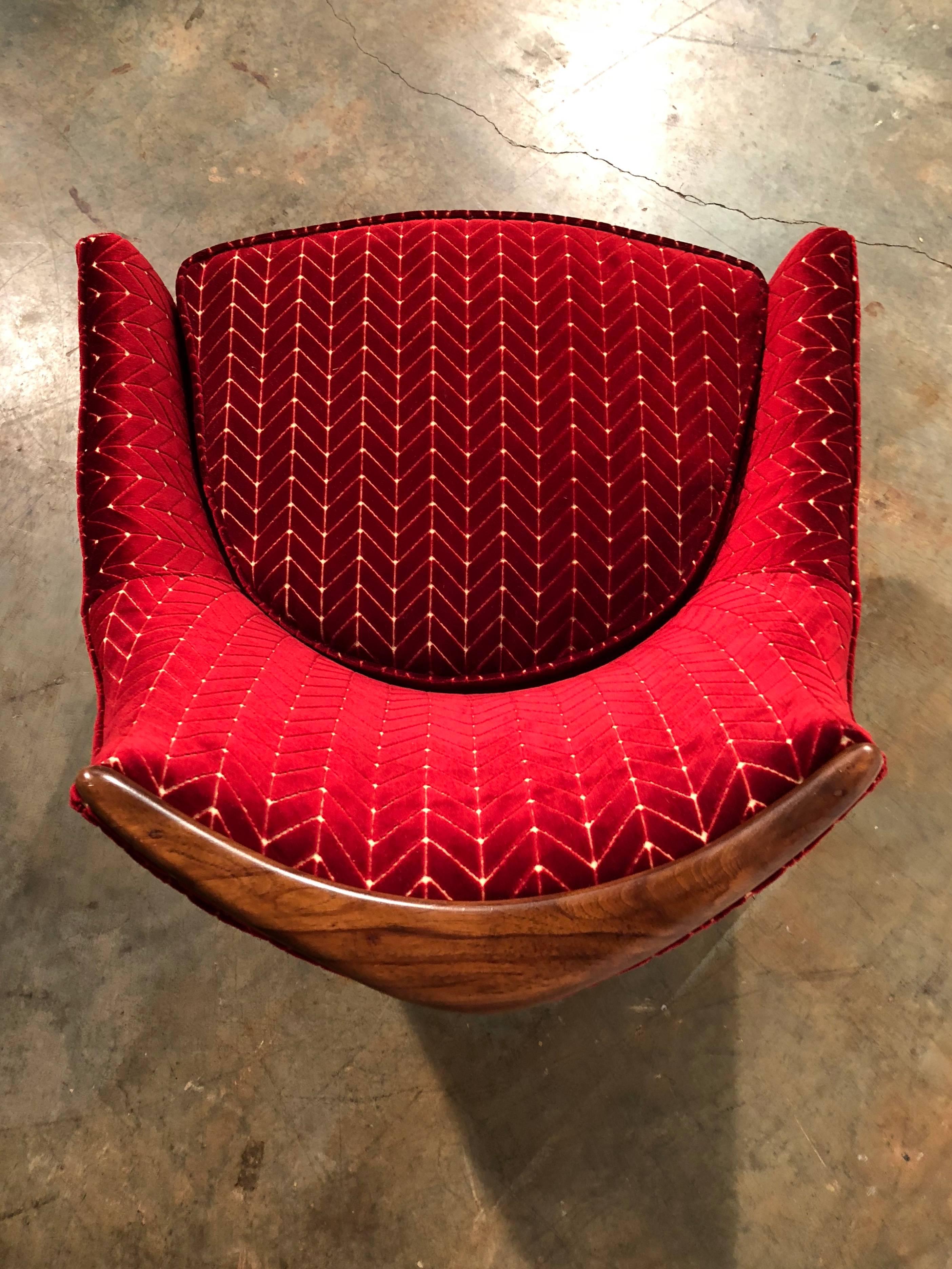 Restored Vintage Mid-Century Modern Swivel Chair, Velvet and Walnut 3