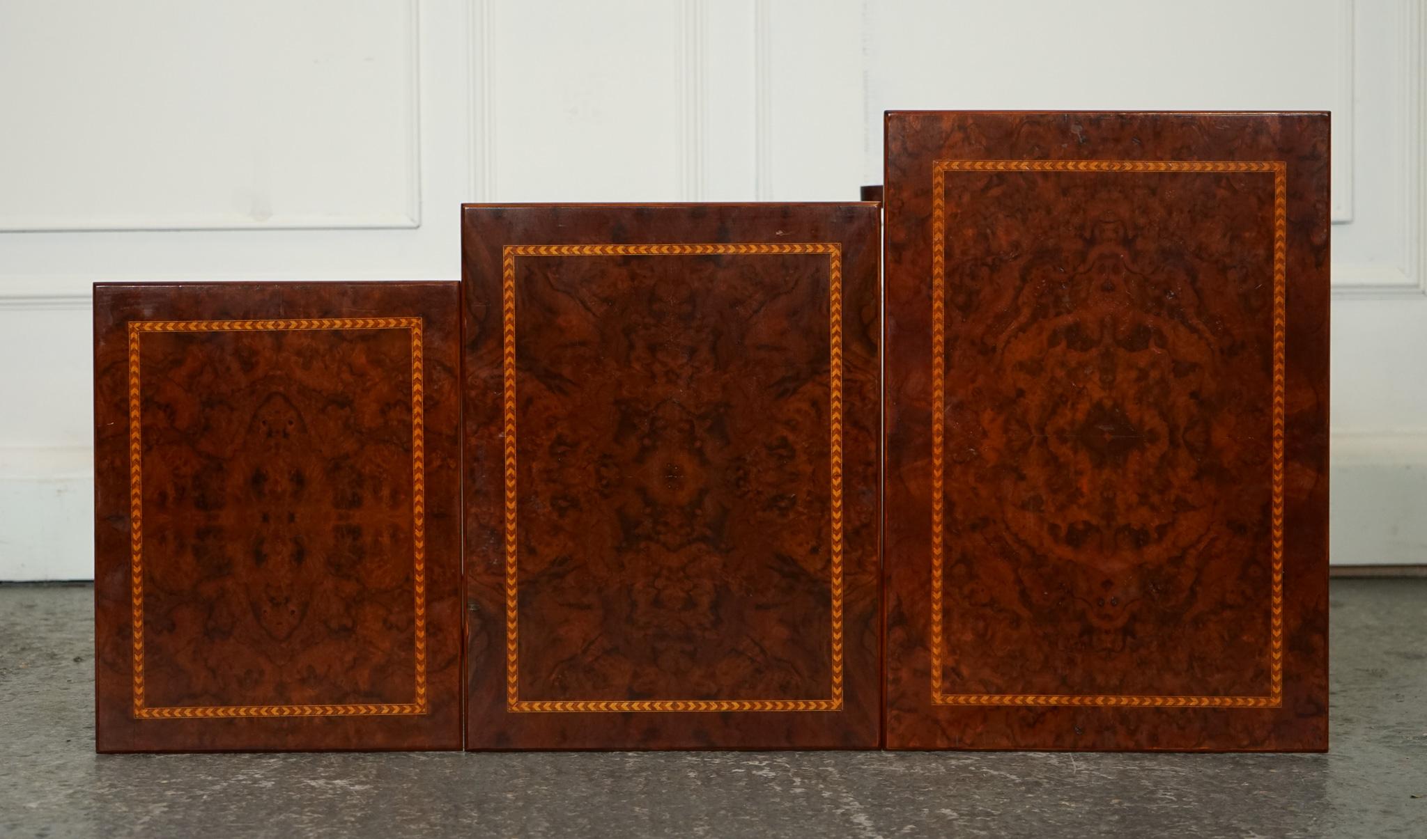 RESTORED VINTAGE SHERATON REViVAL BURR WALNUT NEST OF TABLES For Sale 2