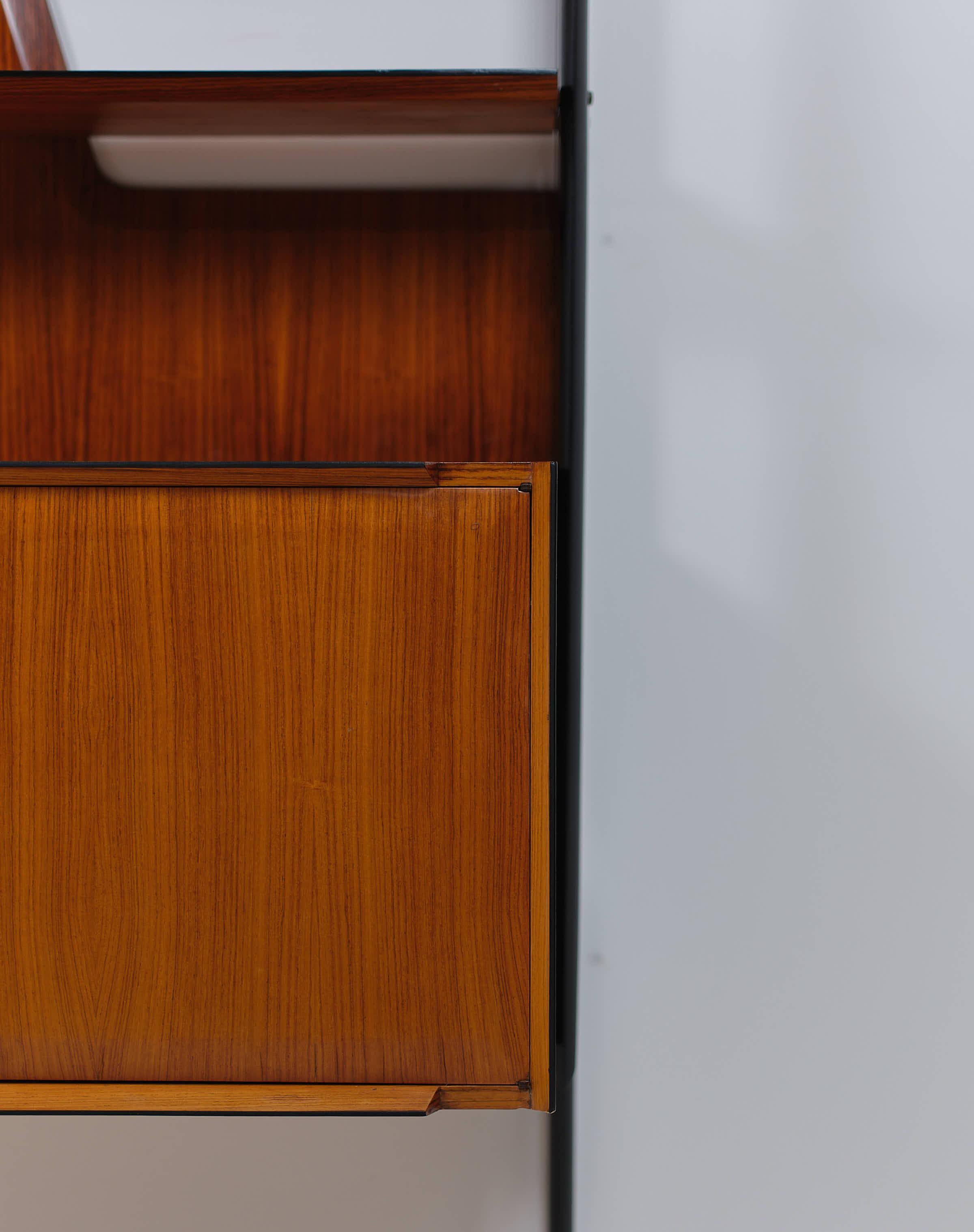 Mid-20th Century Restored Vittorio Dassi Wall Unit - Iconic 1950s Italian Bookcase