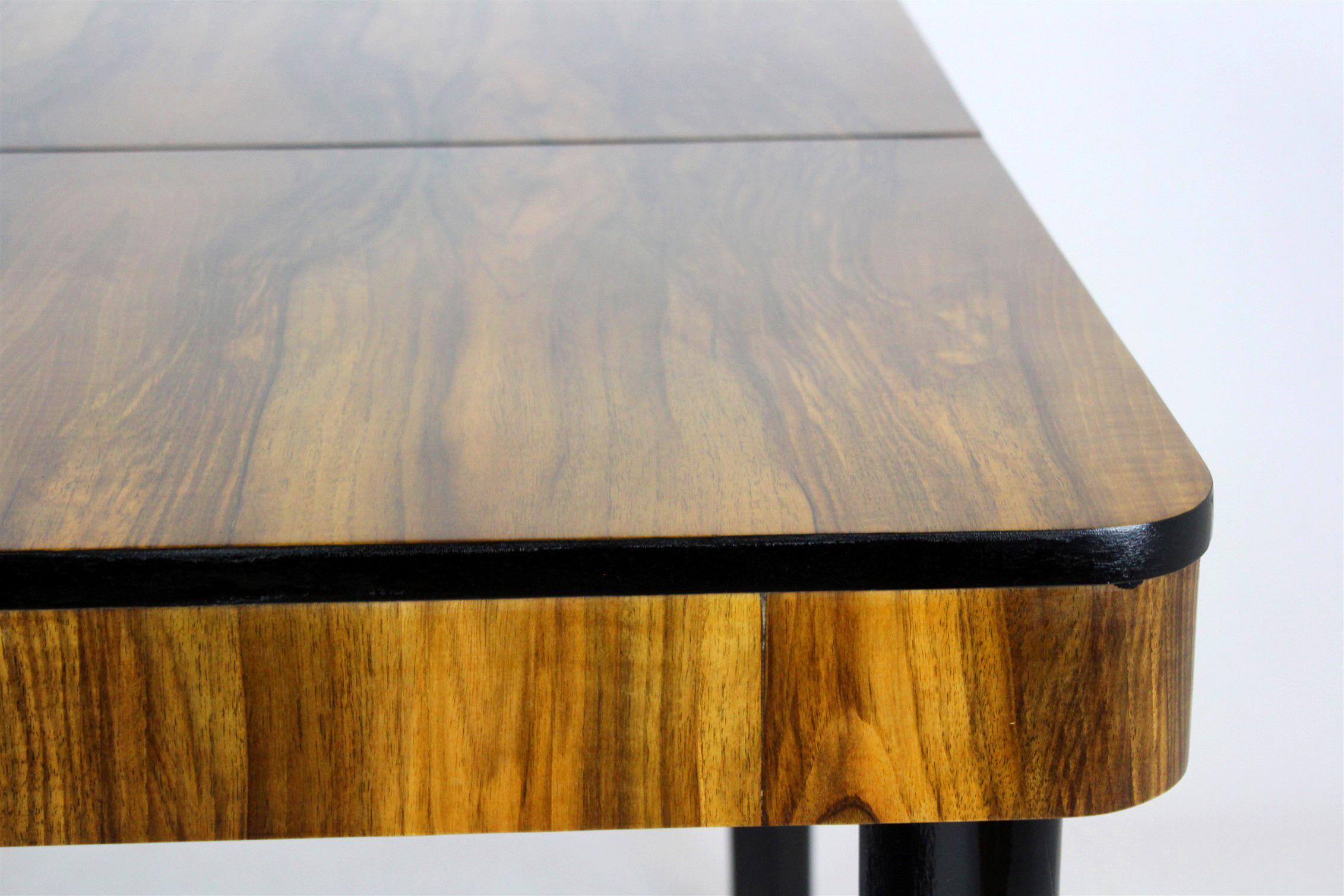 Restored Walnut Folding Dining Table by Jindřich Halabala for Drevotvar, 1940s For Sale 6