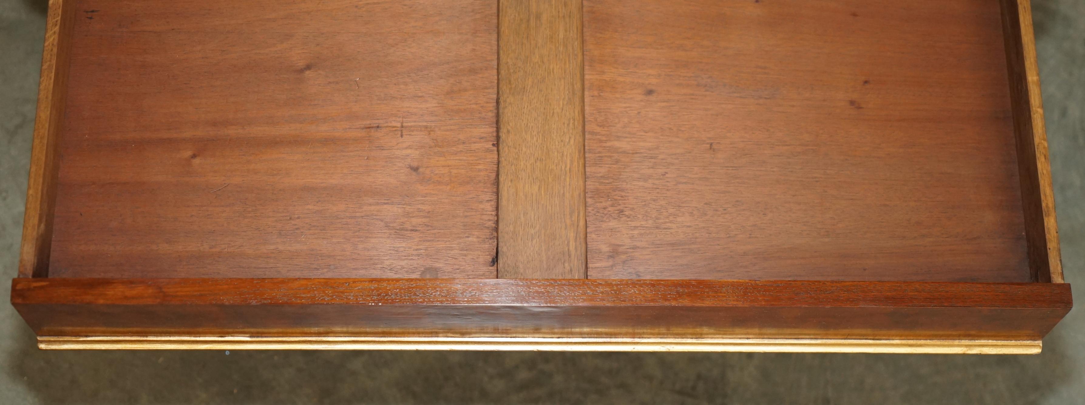 RESTORED WALNUT SATiNWOOD & HARDWOOD ANTIQUE VICTORIAN CHESSBOARD GAMES TABLE For Sale 11