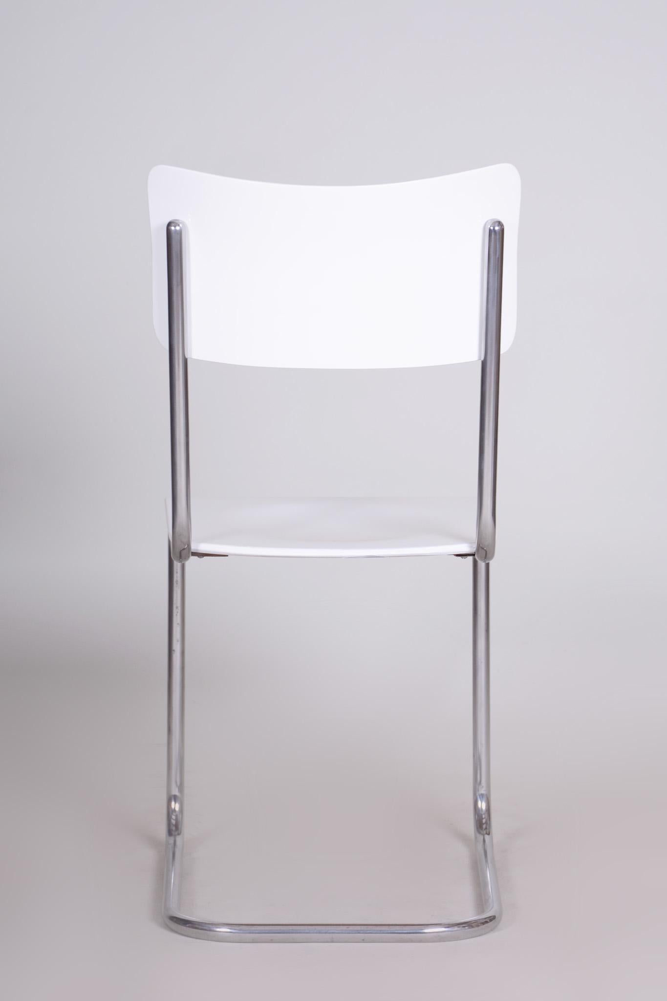 Mid-20th Century Restored White Vintage Bauhaus Chair Manufactured by Vichr a Spol, 1930-1939 For Sale