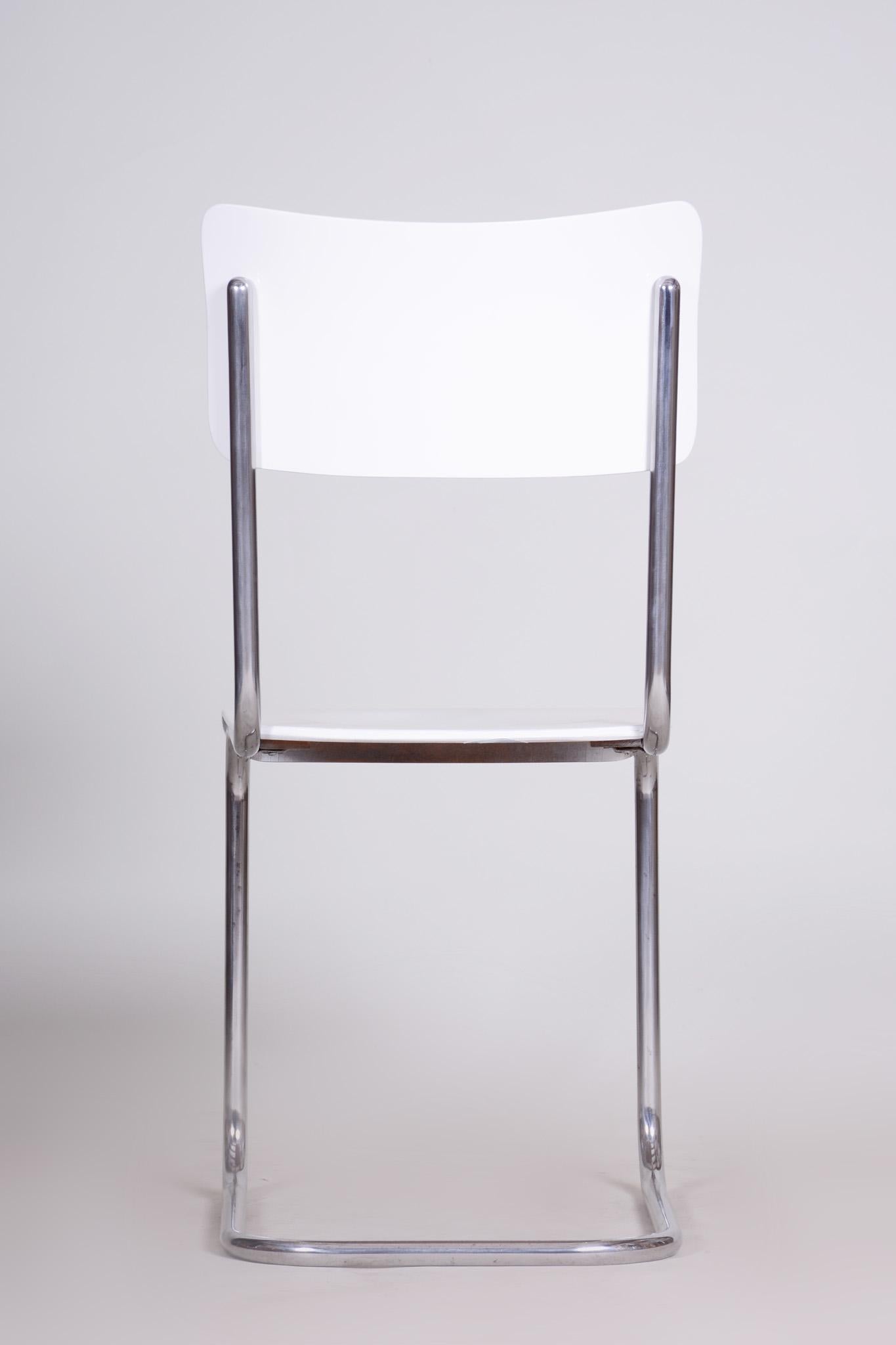 Chrome Restored White Vintage Bauhaus Chair Manufactured by Vichr a Spol, 1930-1939 For Sale