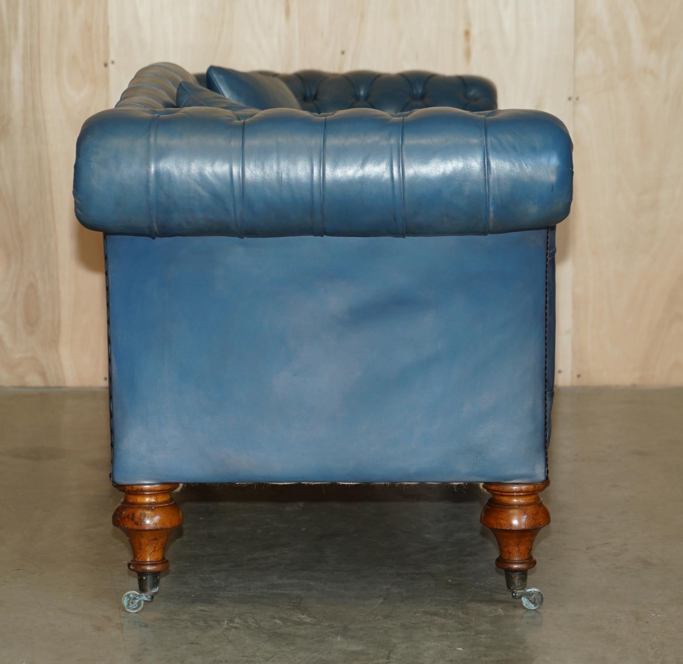 RESTORED WILLIAM IV CIRCA 1830 CHESTERFiELD REGENCY BLUE LEATHER HUMP BACK SOFA For Sale 6
