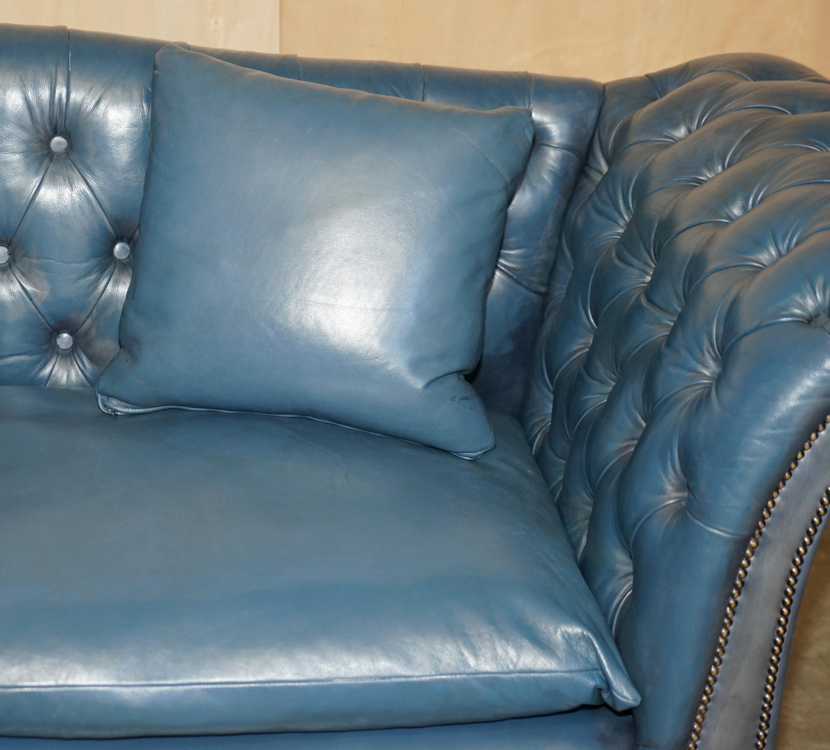 Mid-19th Century RESTORED WILLIAM IV CIRCA 1830 CHESTERFiELD REGENCY BLUE LEATHER HUMP BACK SOFA For Sale