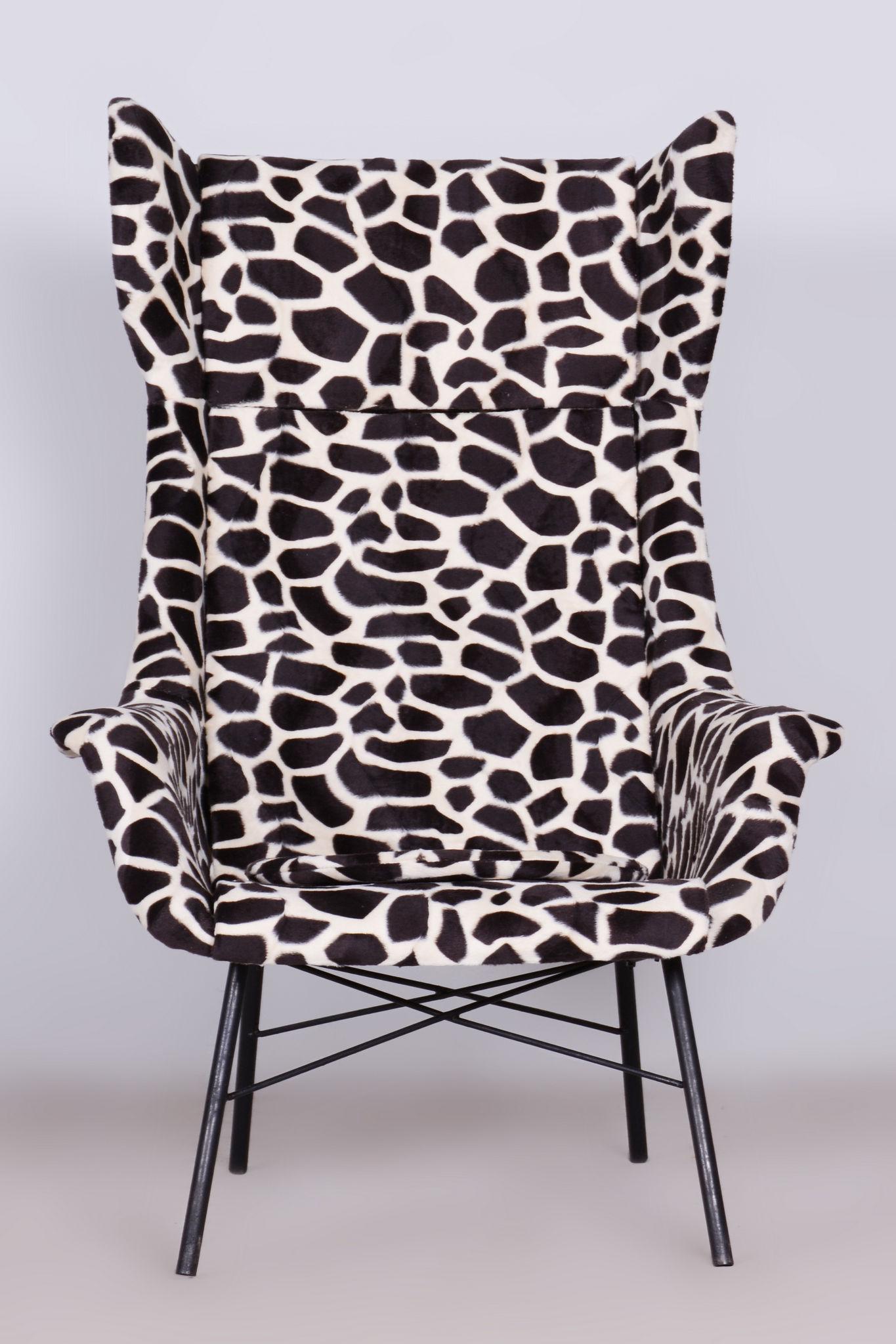 Restored Wingchair, Miroslav Navratil, Imitation Giraffe Fur, Czechia, 1950s For Sale 2