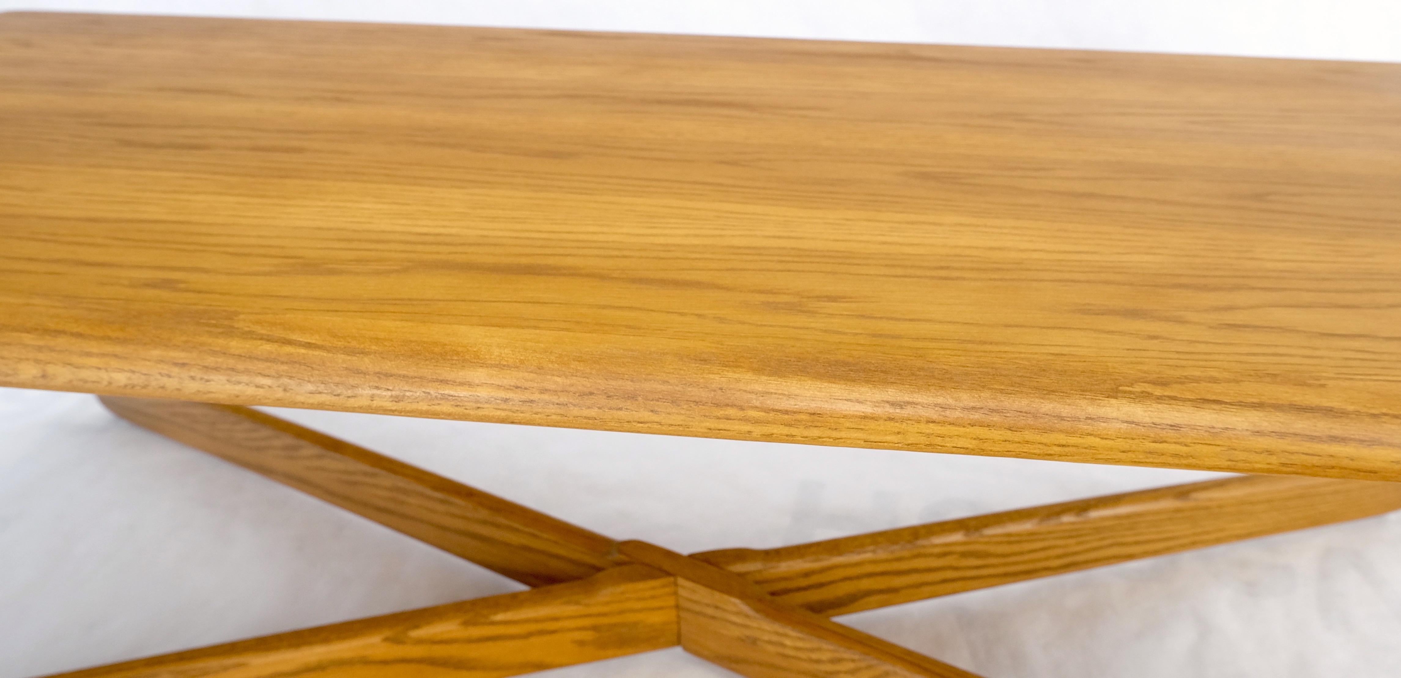 Restored x Base Rectangle Chestnut Coffee Table by Lane Mid-Century Modern Mint! For Sale 3