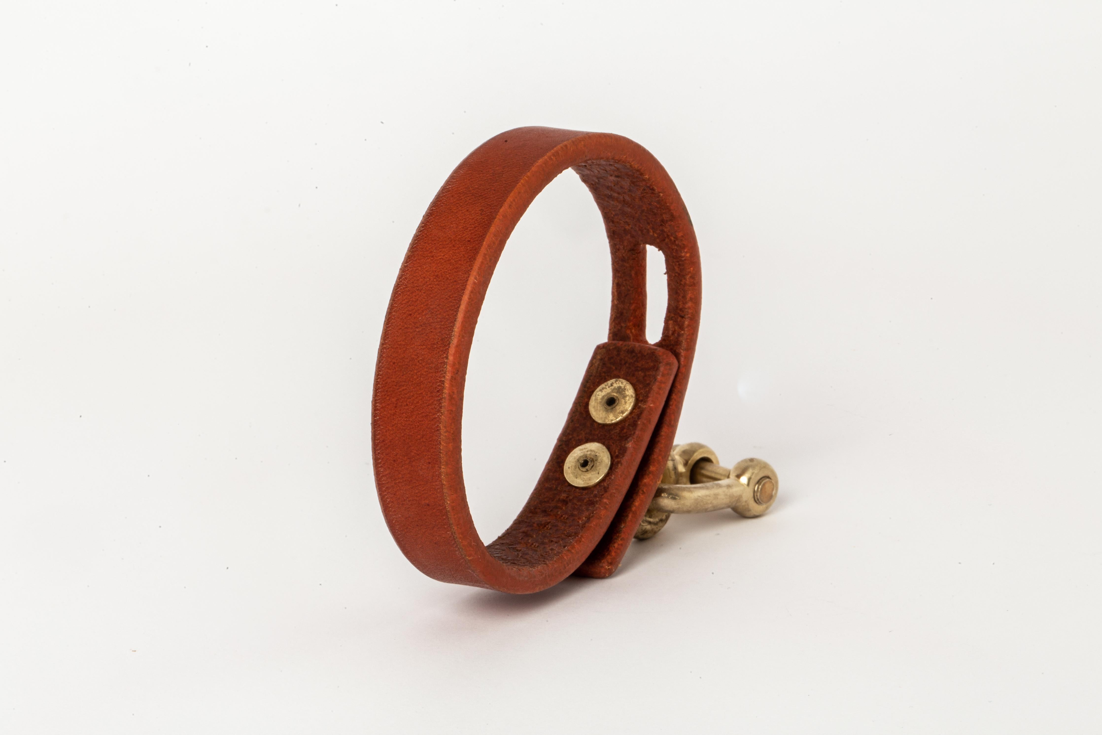 Women's or Men's Restraint Charm Bracelet (15mm, ALE+AG) For Sale