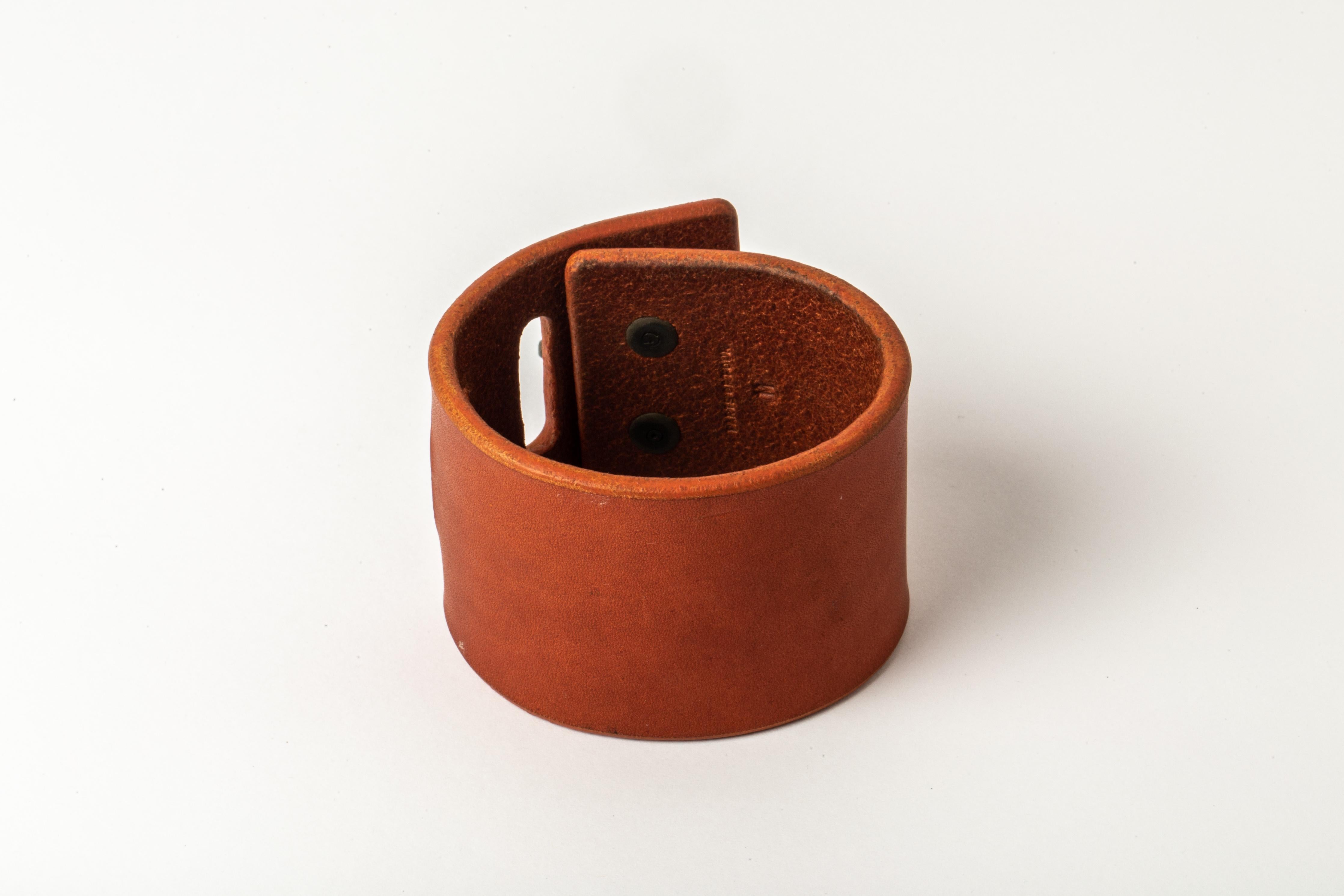 Restraint Charm Bracelet (50mm, ALE+DZ) In New Condition For Sale In Paris, FR