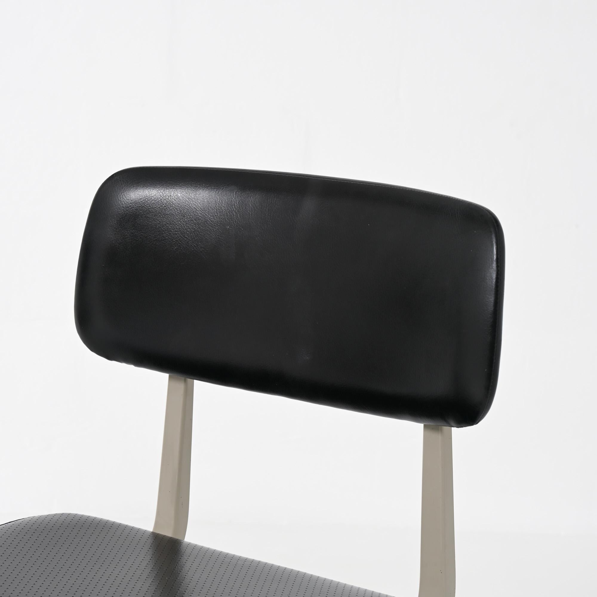 Result Chair by Friso Kramer and Wim Rietveld for Ahrend de Cirkel, 1958 For Sale 11