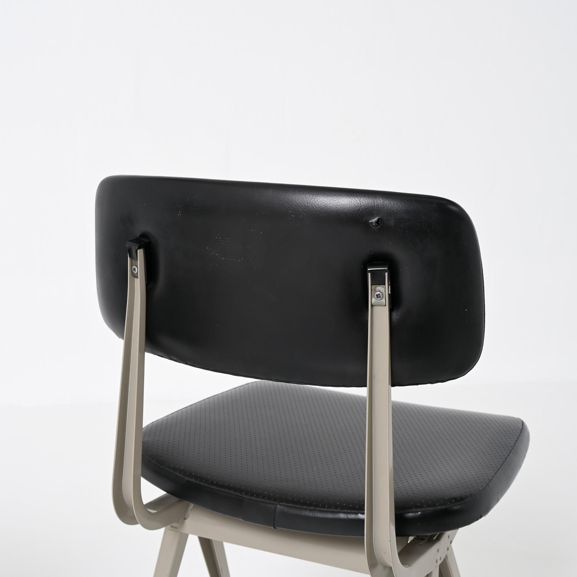 Result Chair by Friso Kramer and Wim Rietveld for Ahrend de Cirkel, 1958 For Sale 1