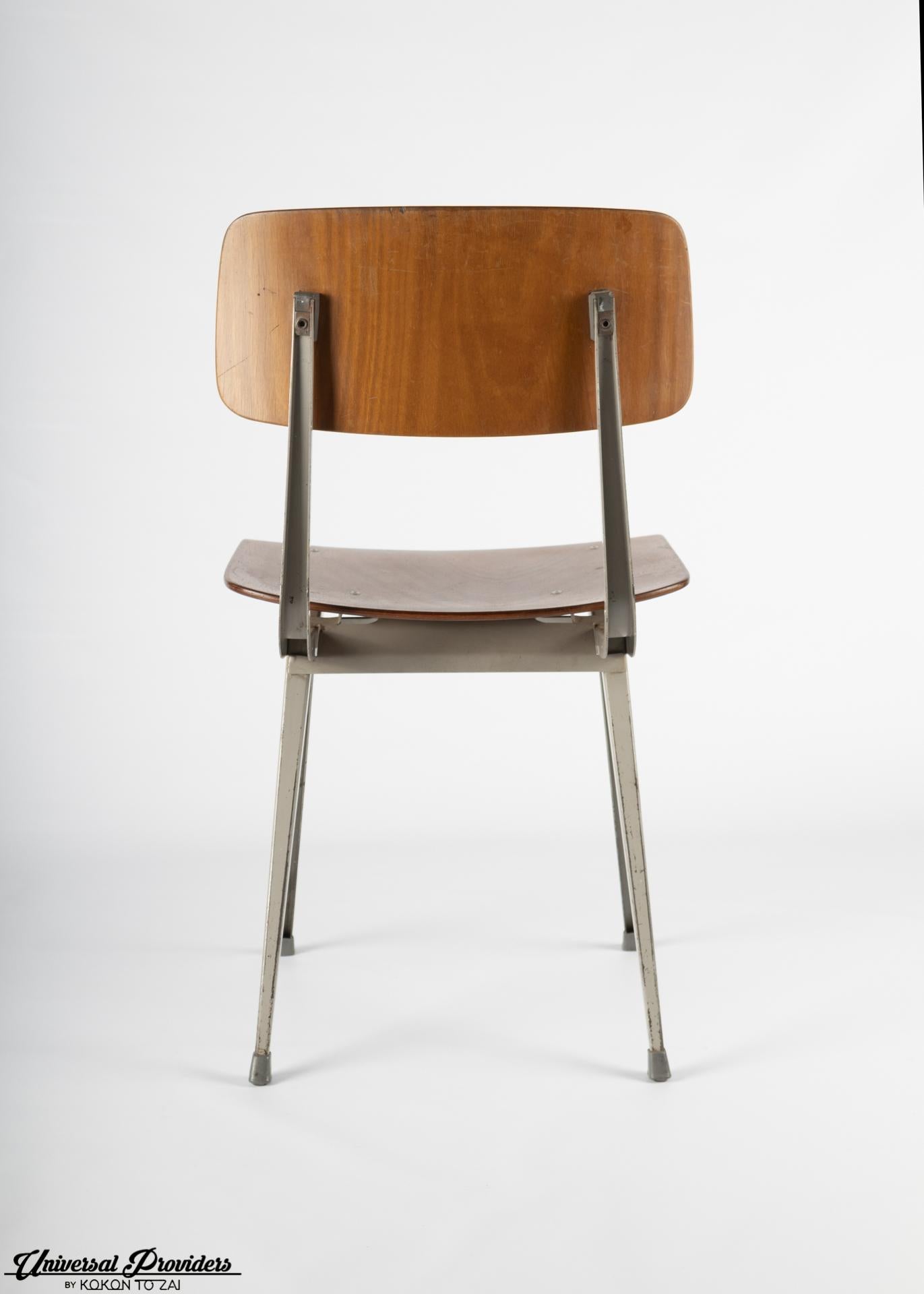 Result Chair by Wim Rietveld and Friso Kramer, circa 1958 In Good Condition In Notting Hill, GB