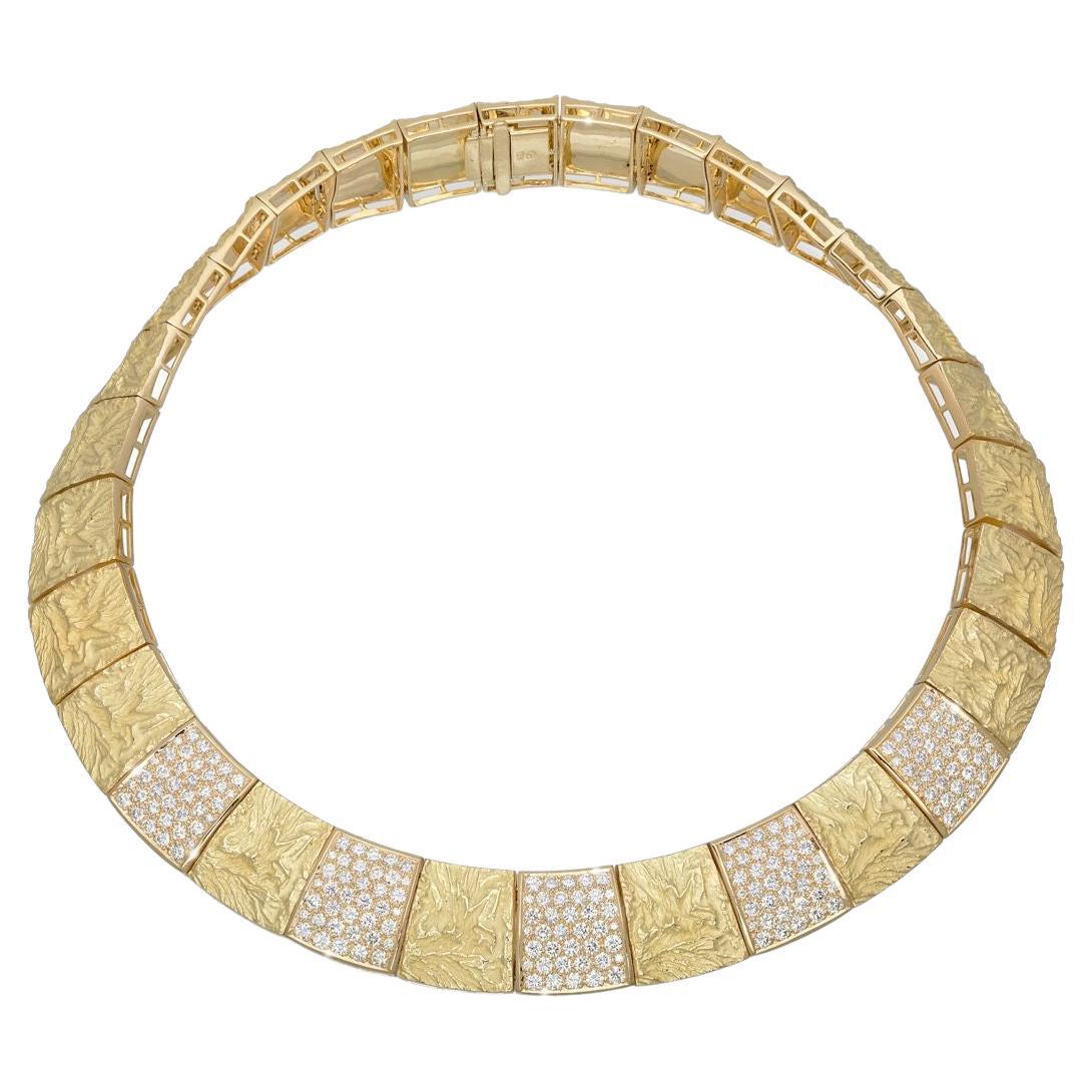 Reticulated 18 Karat Gold Necklace with Diamonds, by Gloria Bass For Sale