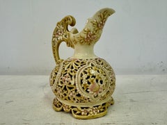 Reticulated Keramikkrug von Zsolnay