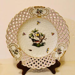 Reticulated Herend Rothschild Bird Plate with a Central Painting of Two Birds
