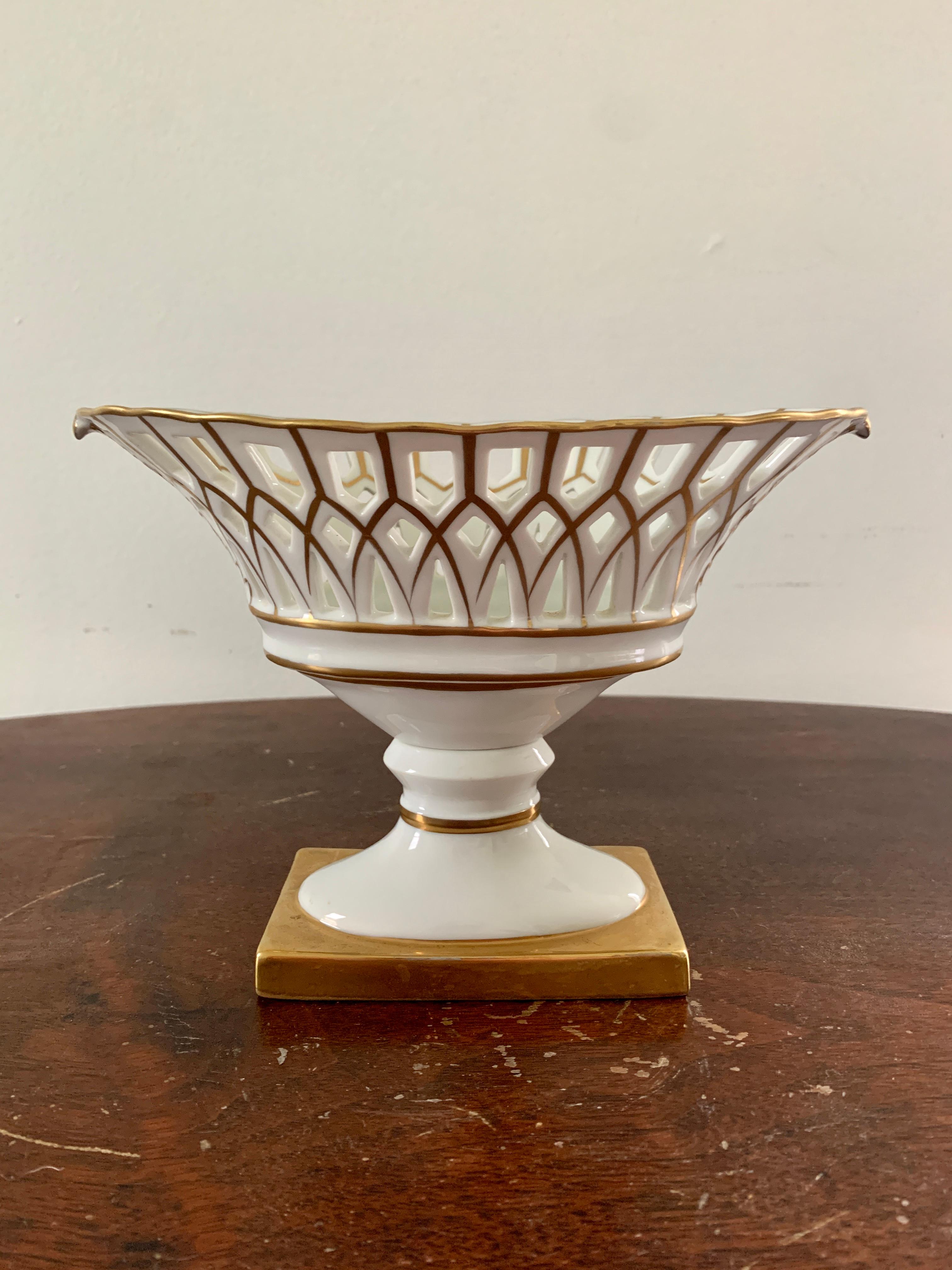 Reticulated Regency White Porcelain and Gold Gilt Basket Compote For Sale 3