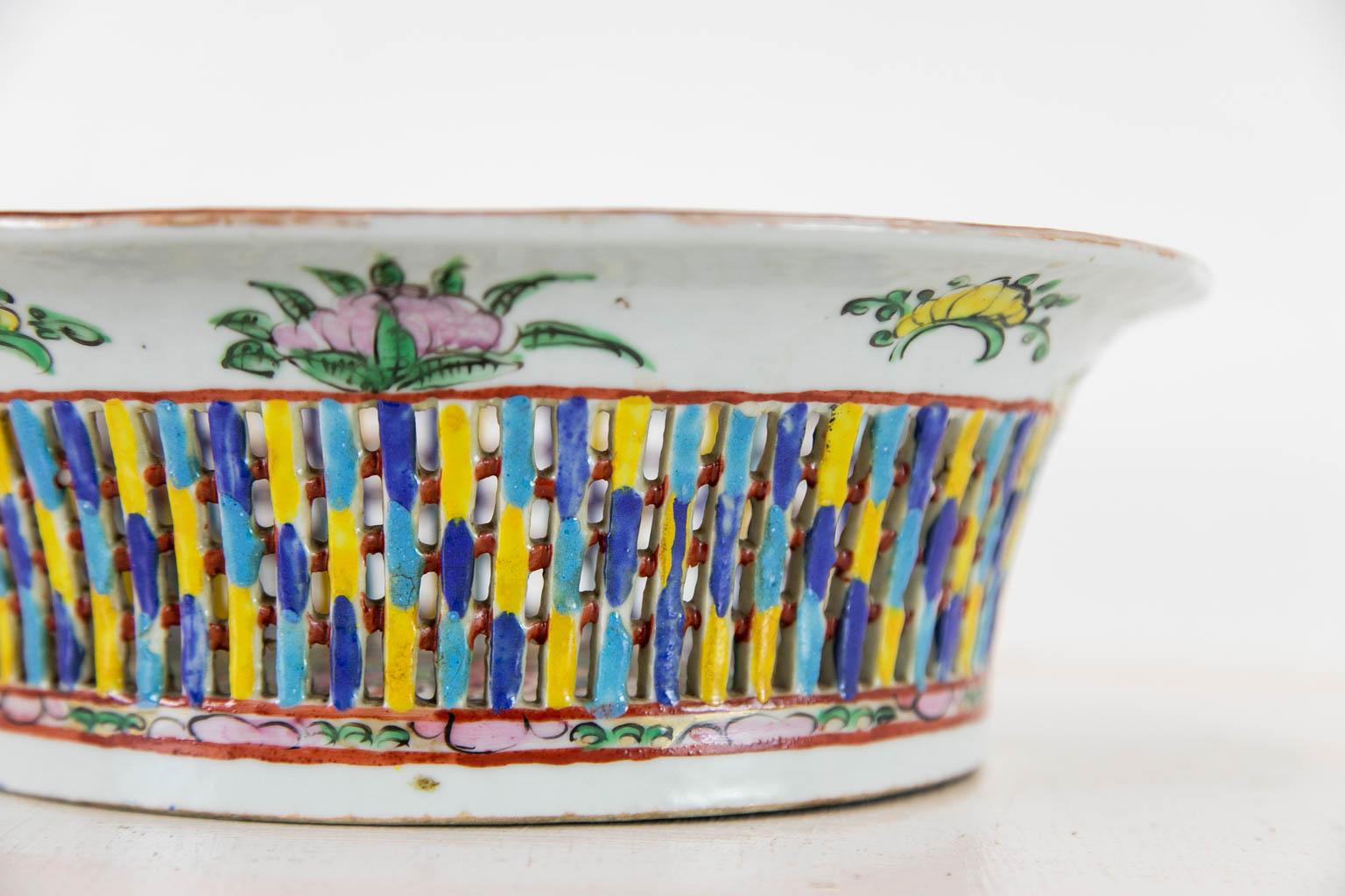 Reticulated Rose Medallion Bowl 6