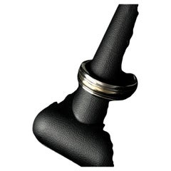 Aus dem Sortiment genommener breiter Ehering von James Avery aus 925er Sterlingsilber + 14-karätigem Gold, 18,5 g