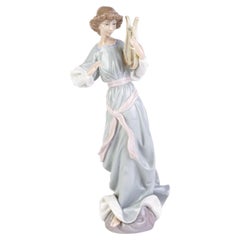 Retired Lladro Fine Porcelain Sculpture Figure Group "Angel with Harp"