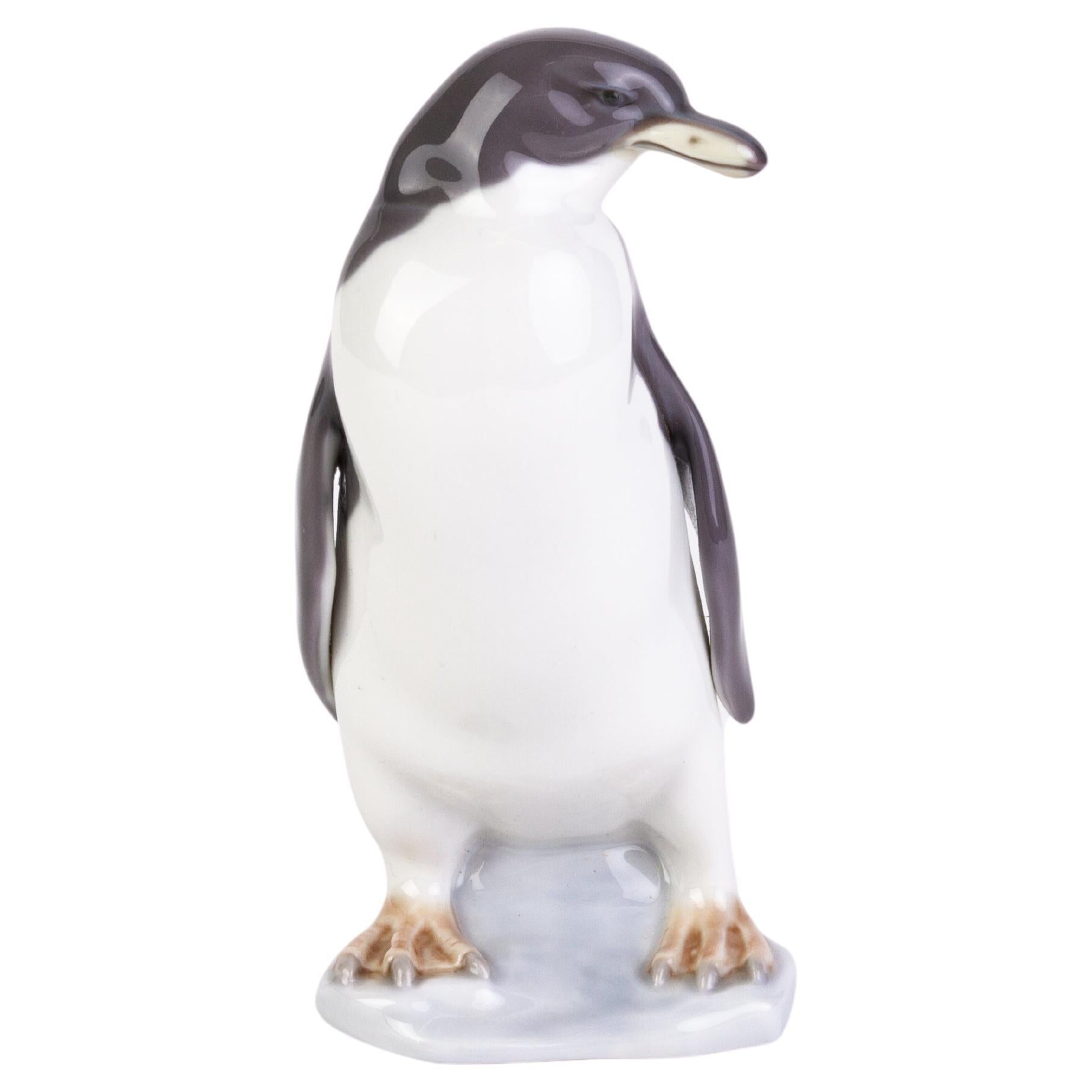 Retired Lladro Fine Porcelain Sculpture Figure Group "Penguin" 5248 For Sale