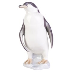 Retired Lladro Fine Porcelain Sculpture Figure Group "Penguin" 5249