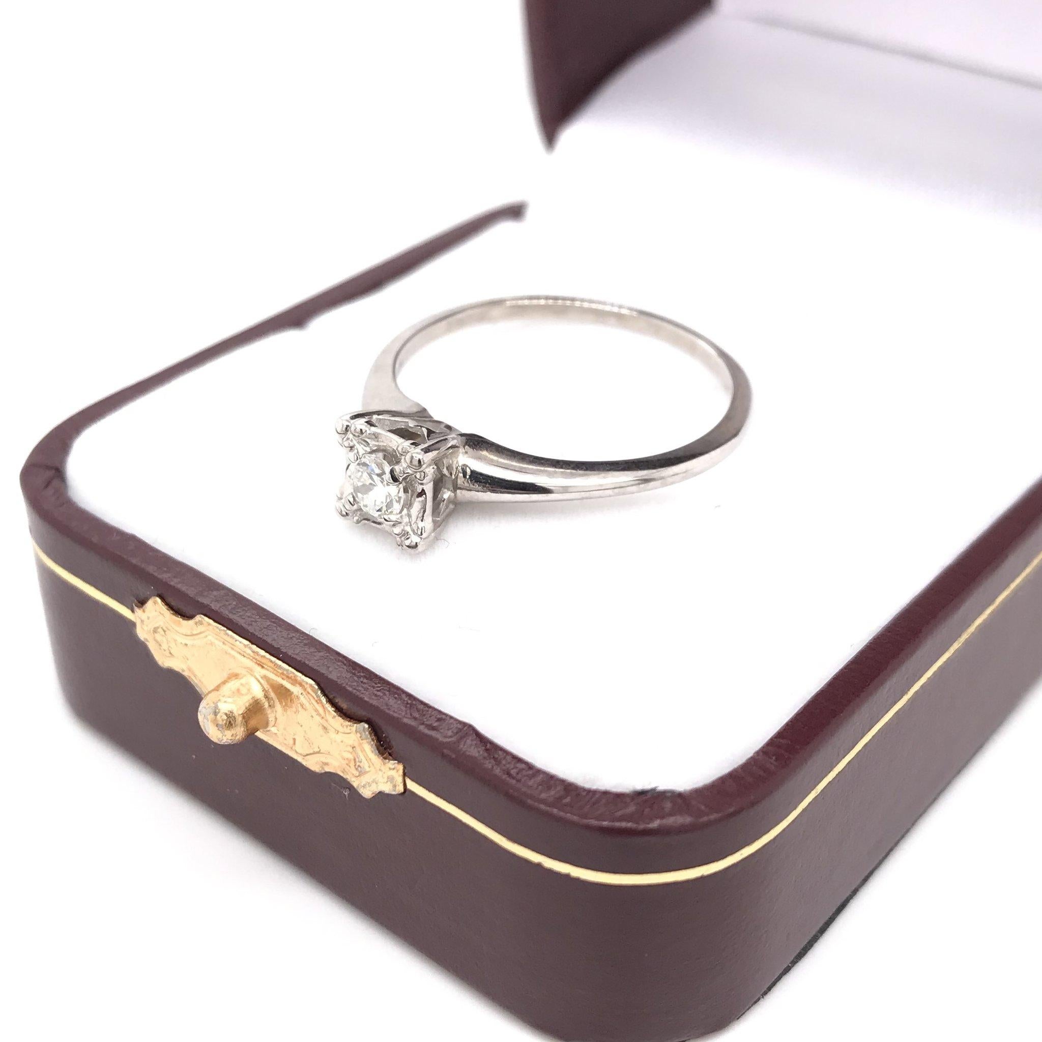 Women's Retro 0.17 Carat Diamond Solitaire Ring