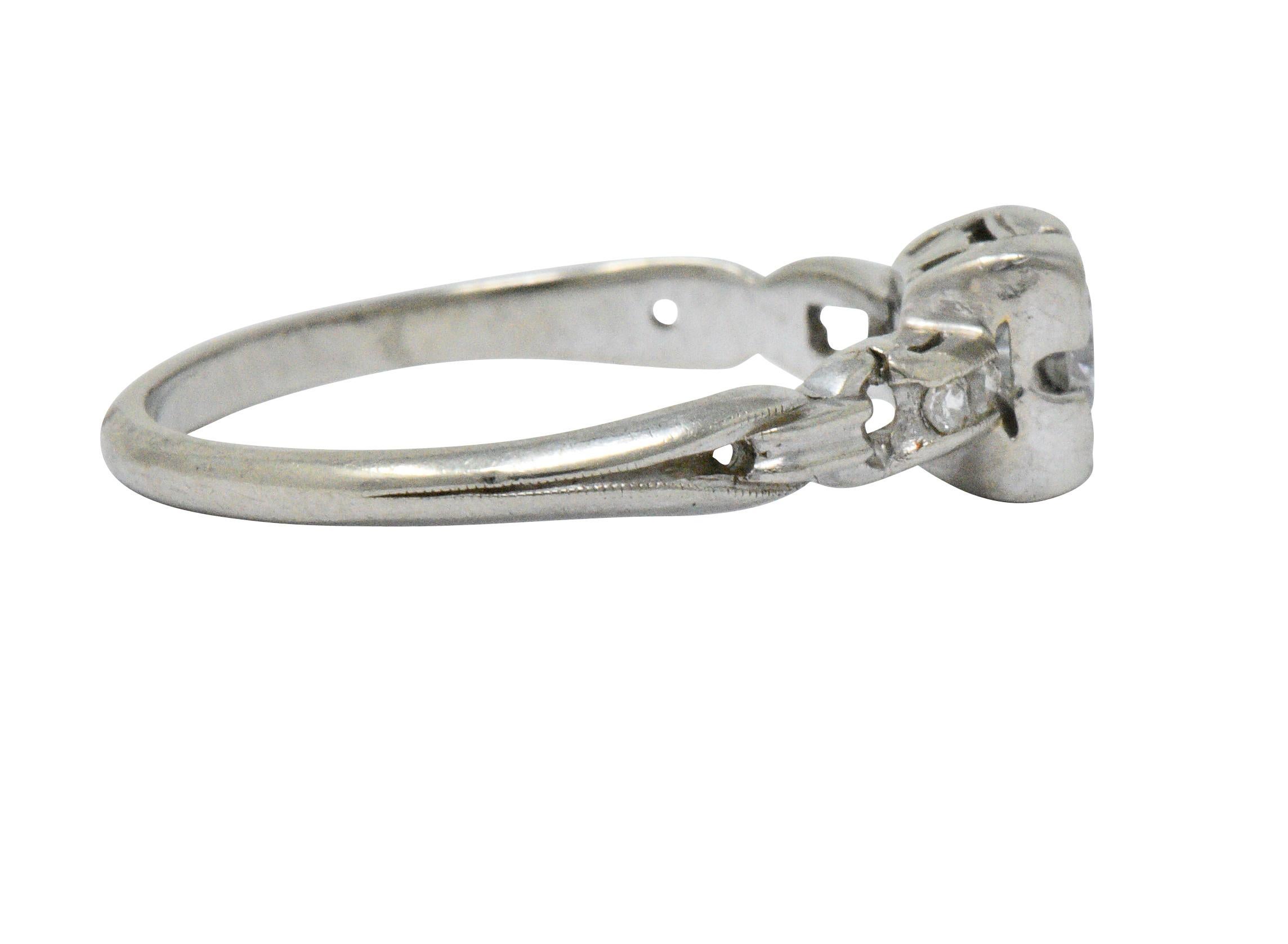 Women's or Men's Retro 0.40 Carat Diamond 18 Karat White Gold Engagement Ring