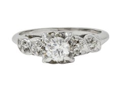 Bague de fiançailles vintage feuillagée en or blanc 14 carats avec diamants européens 0,45 ct. pt.