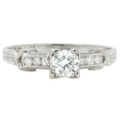 Anello di fidanzamento retrò con diamante vecchio taglio europeo da 0,45 CTW in platino con fibbia vintage